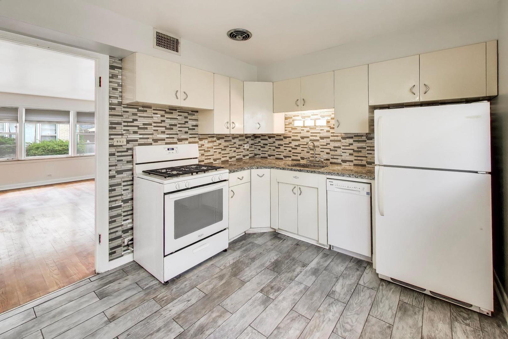 7911 North Avenue Unit: F