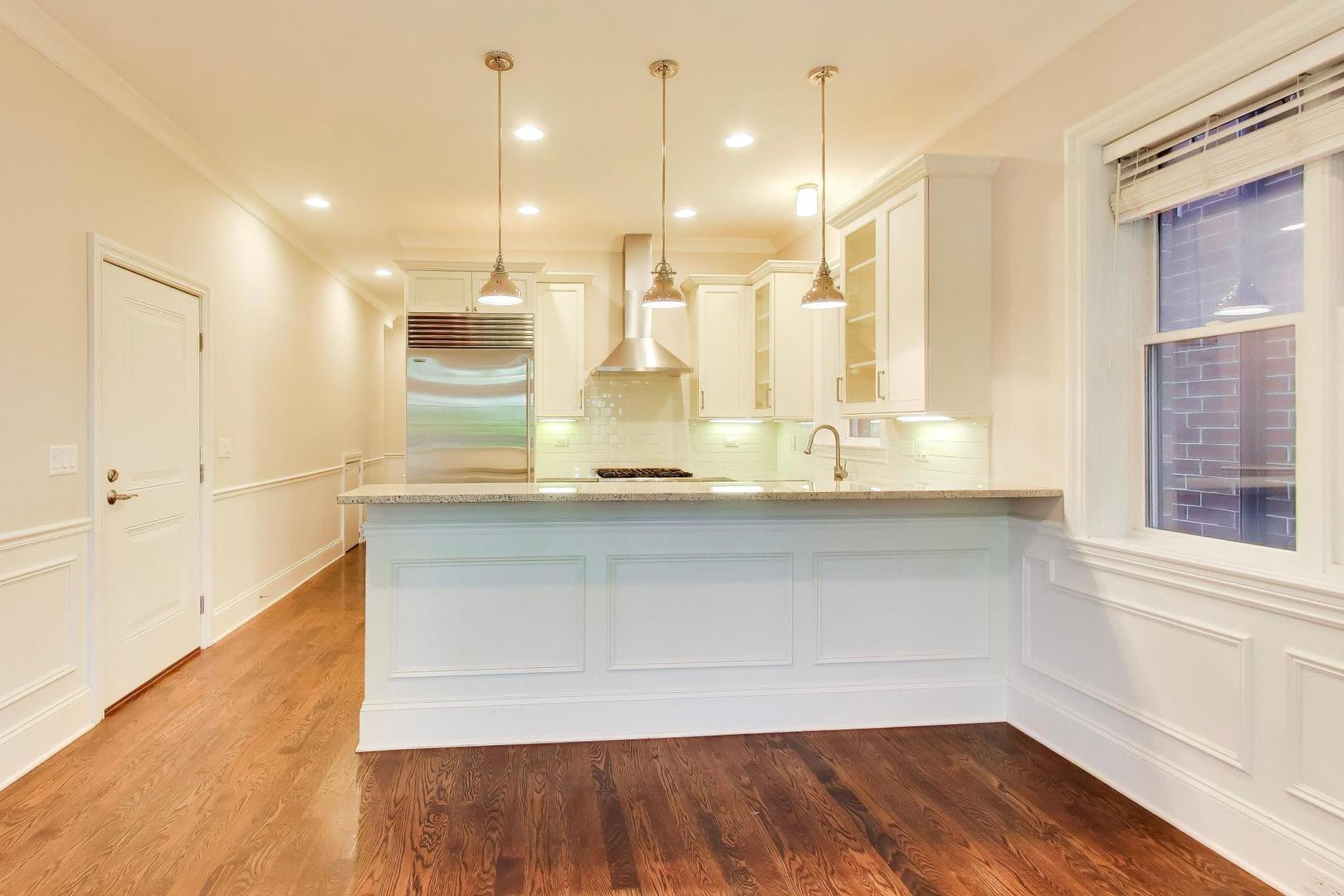 2842 N Racine Avenue Unit: 2
