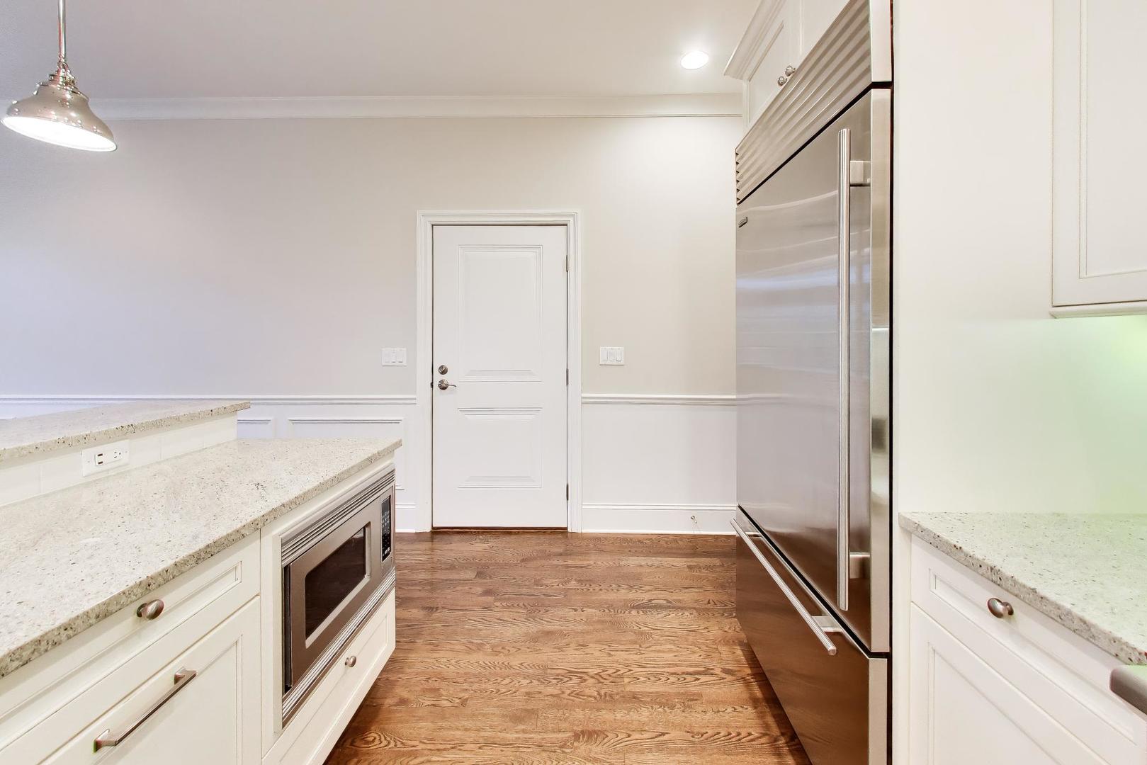 2842 N Racine Avenue Unit: 2