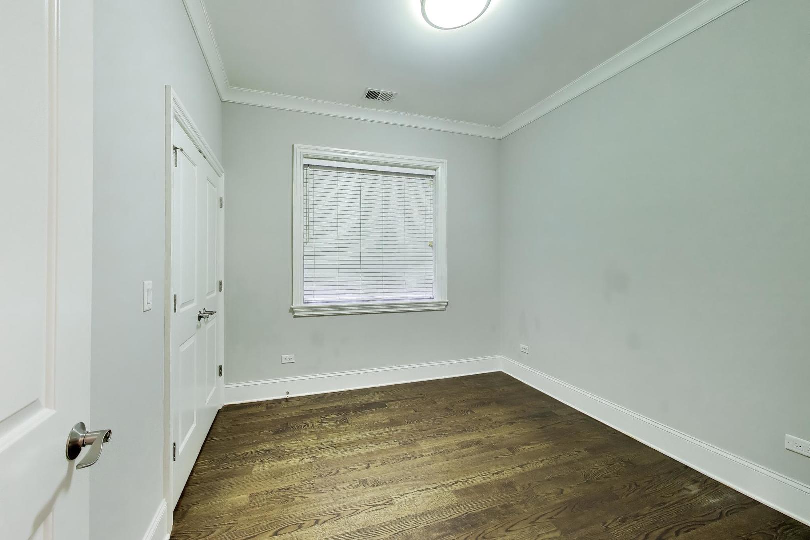 2842 N Racine Avenue Unit: 2