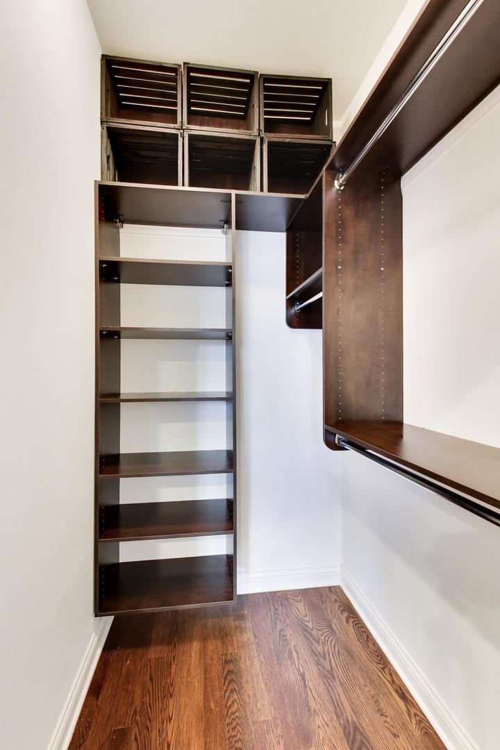 2842 N Racine Avenue Unit: 2