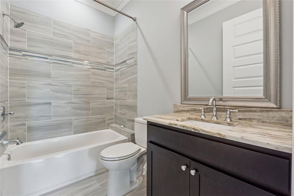 1106 Briar Cove Circle