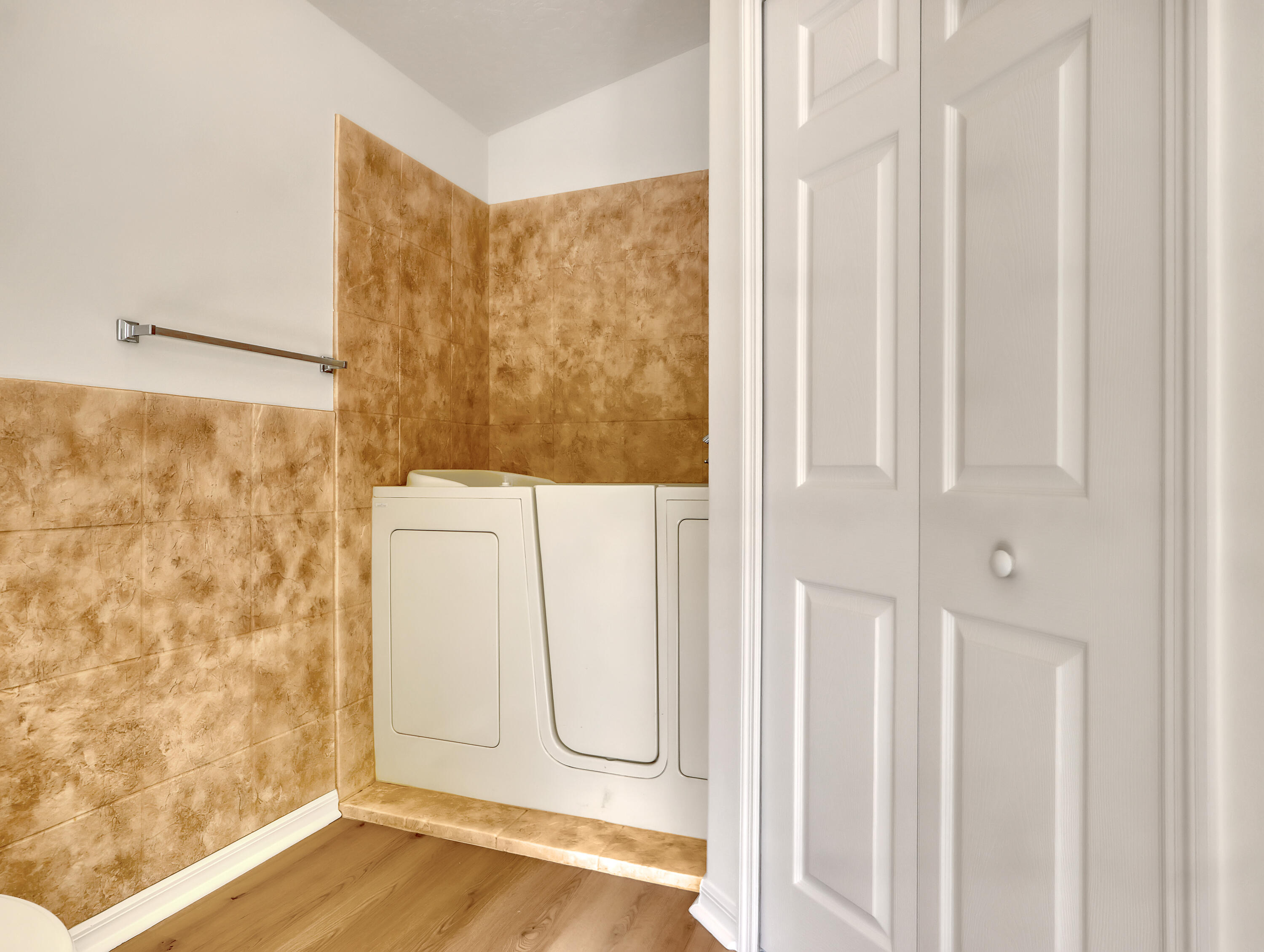4217 Mount Carmel Lane