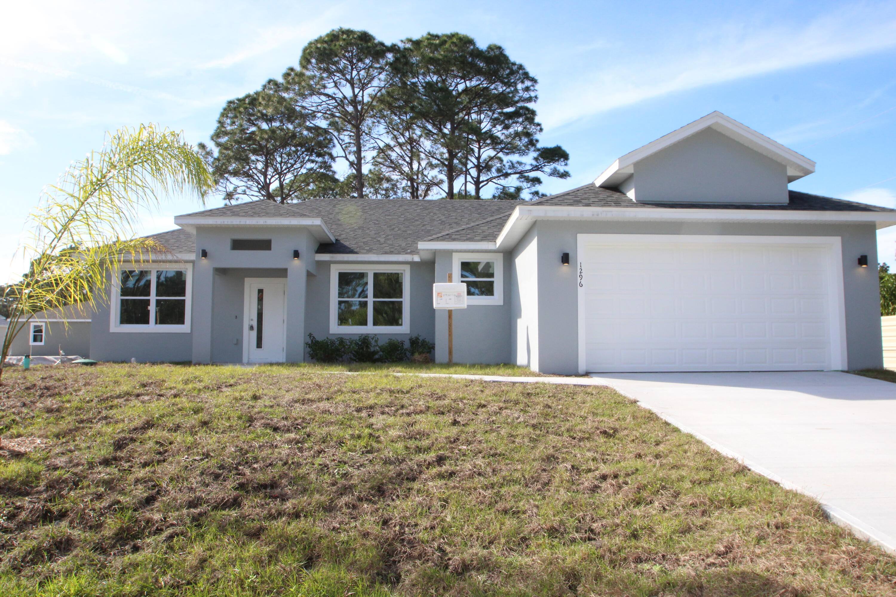 1296 Hastings Road SW