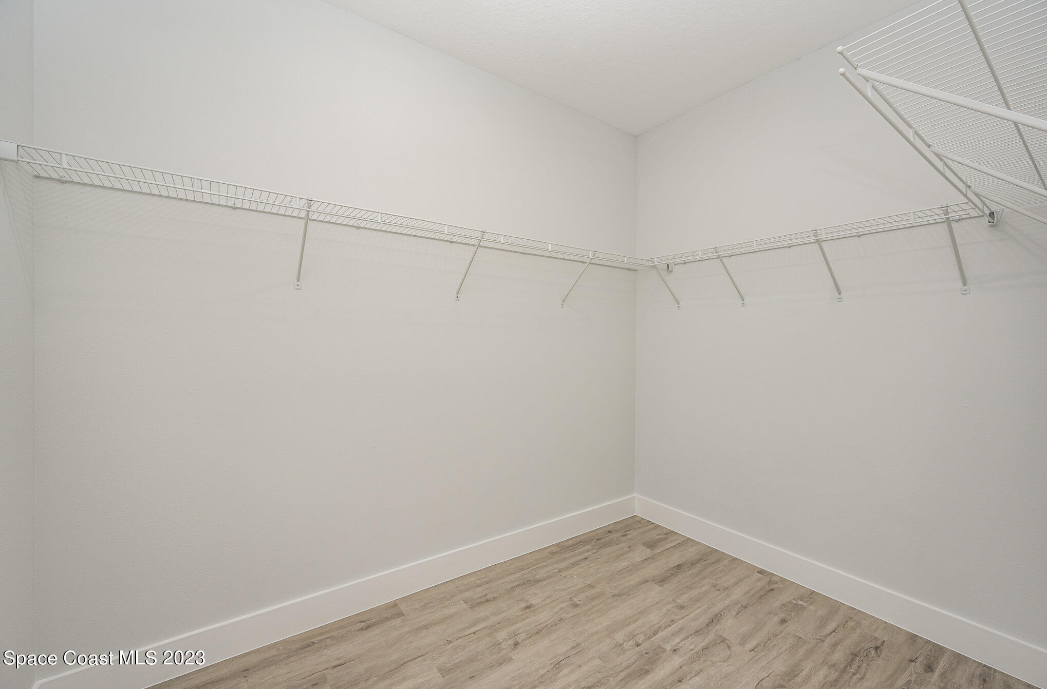 1296 Hastings Road SW