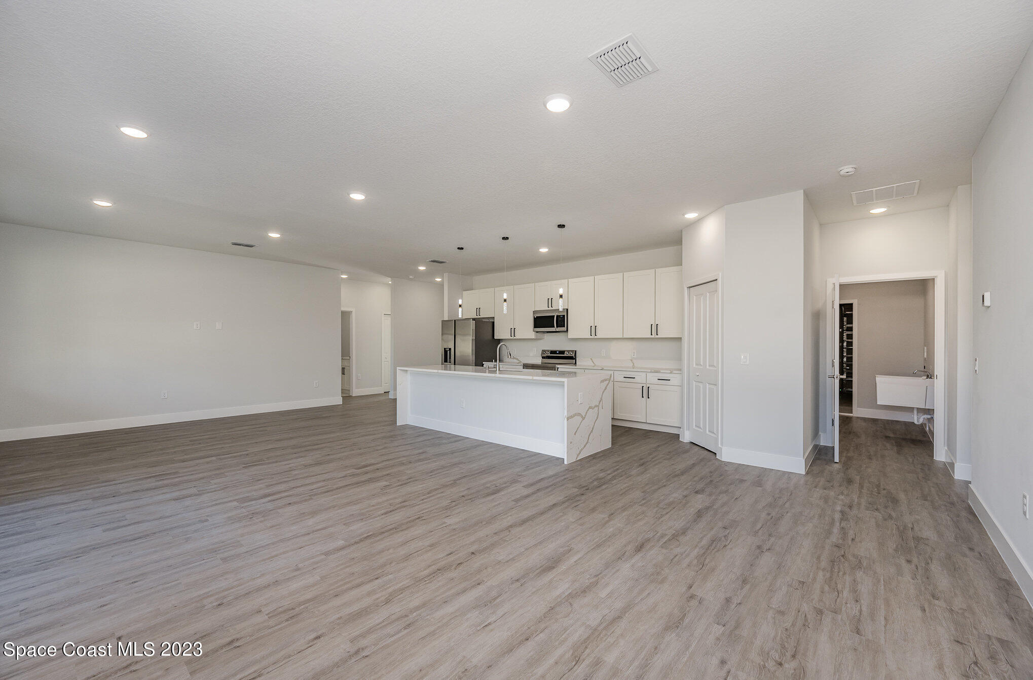 1296 Hastings Road SW