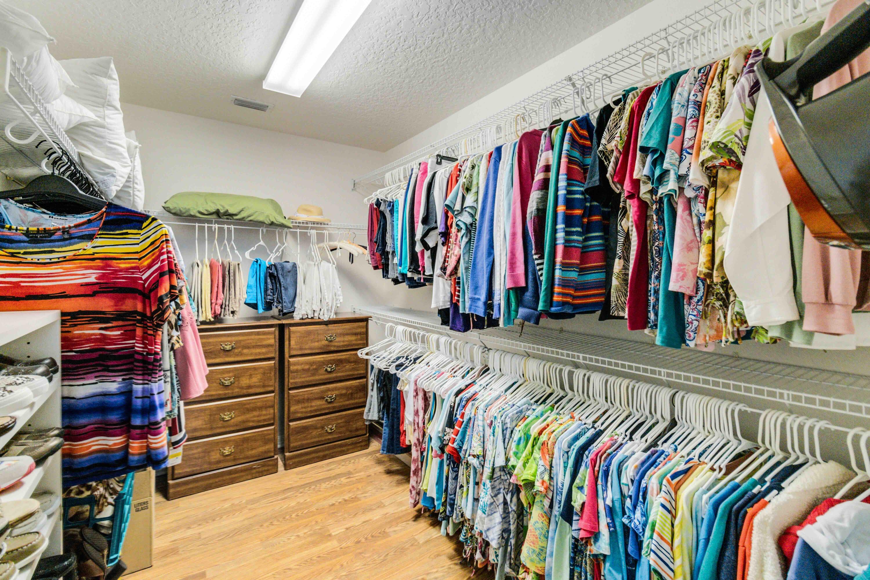 1381 Indian Oaks Drive