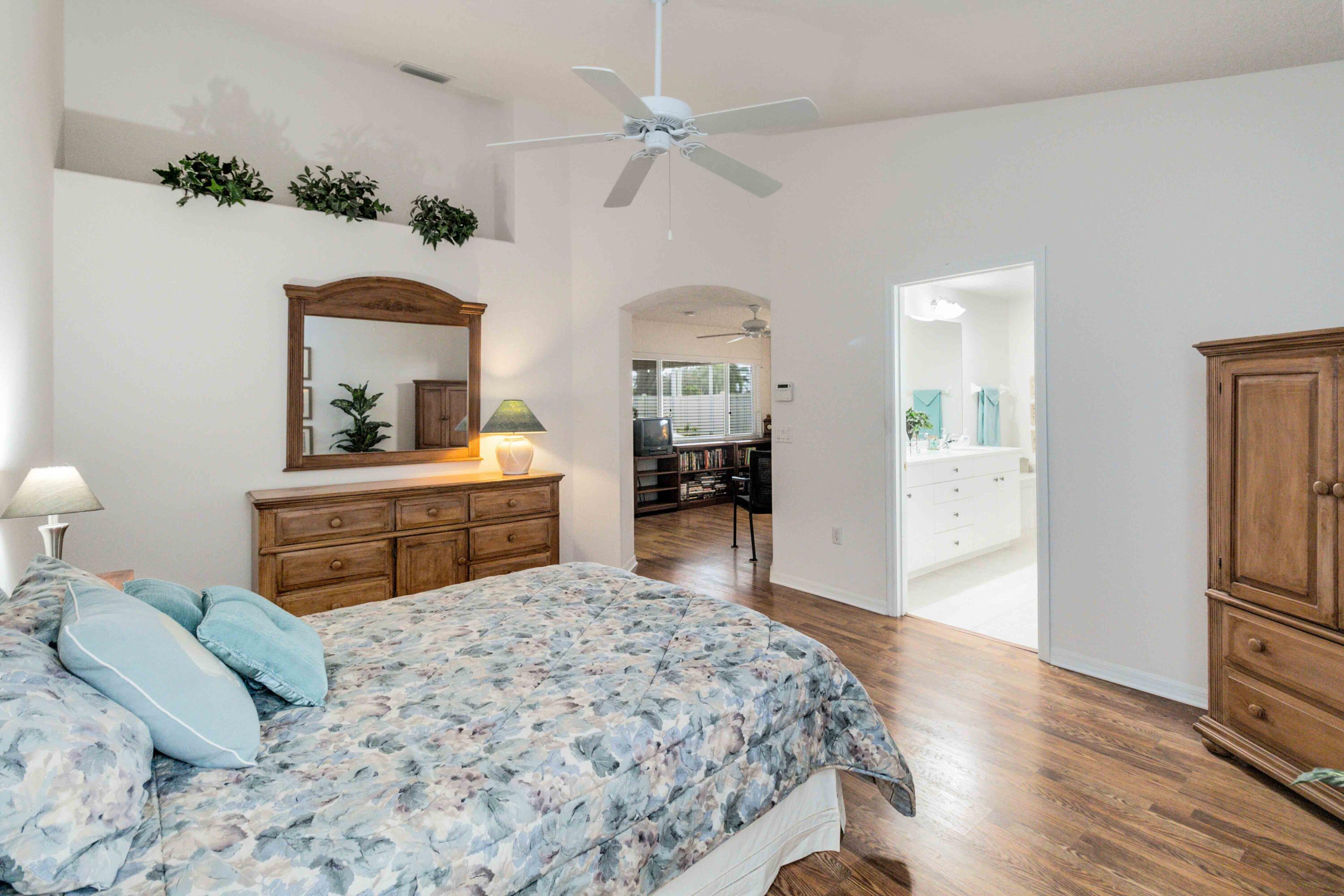 1381 Indian Oaks Drive