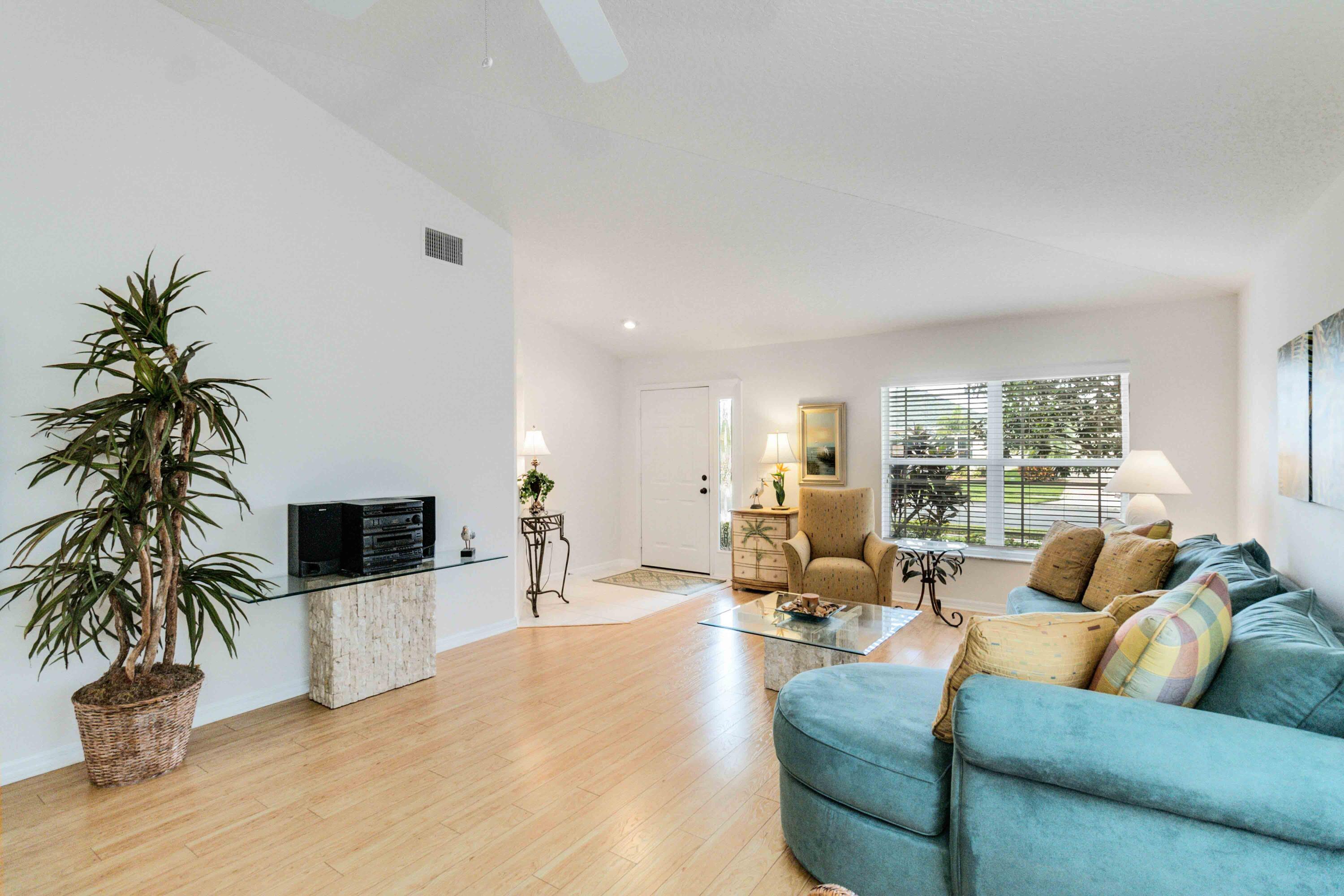 1381 Indian Oaks Drive