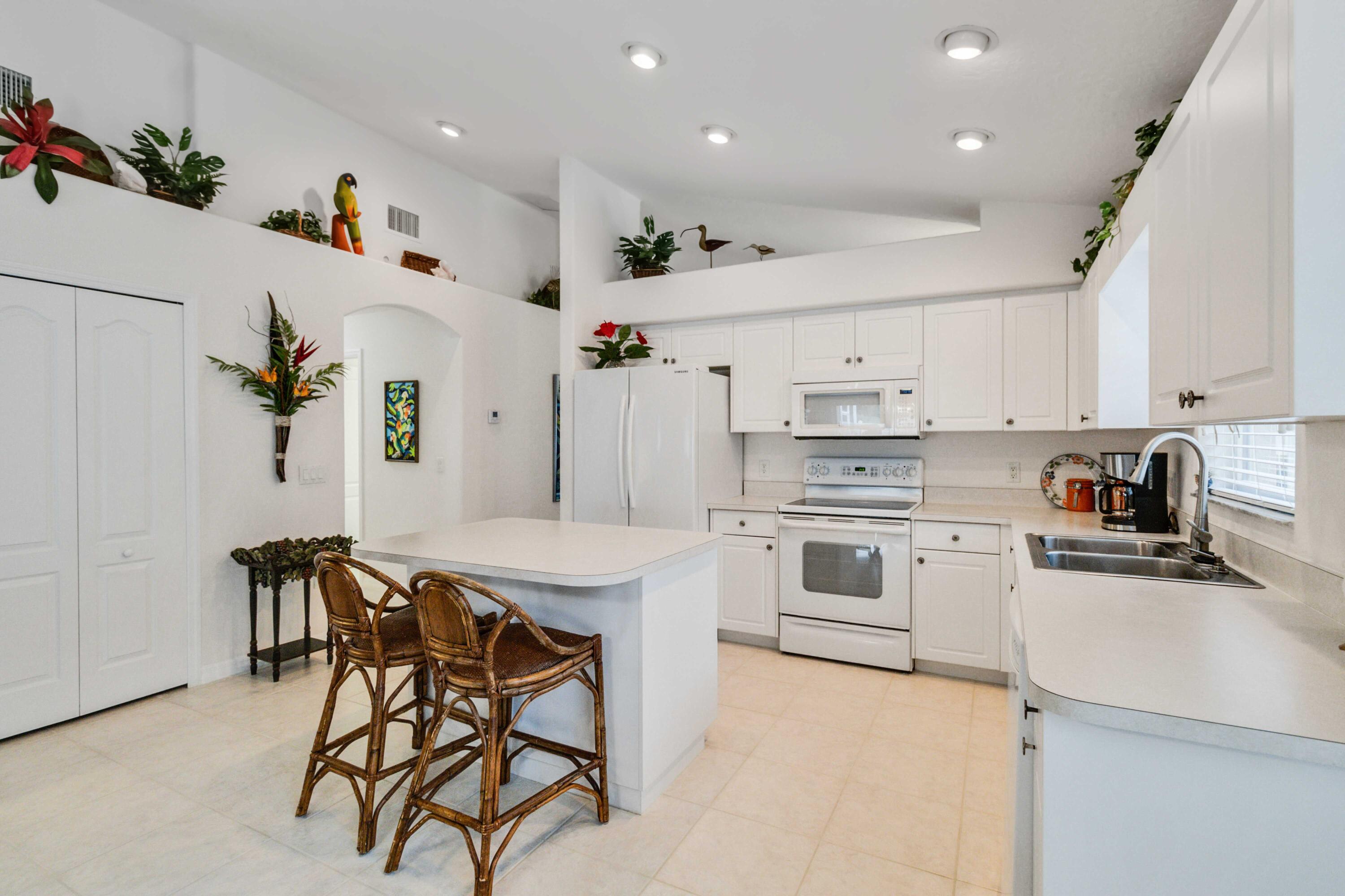 1381 Indian Oaks Drive