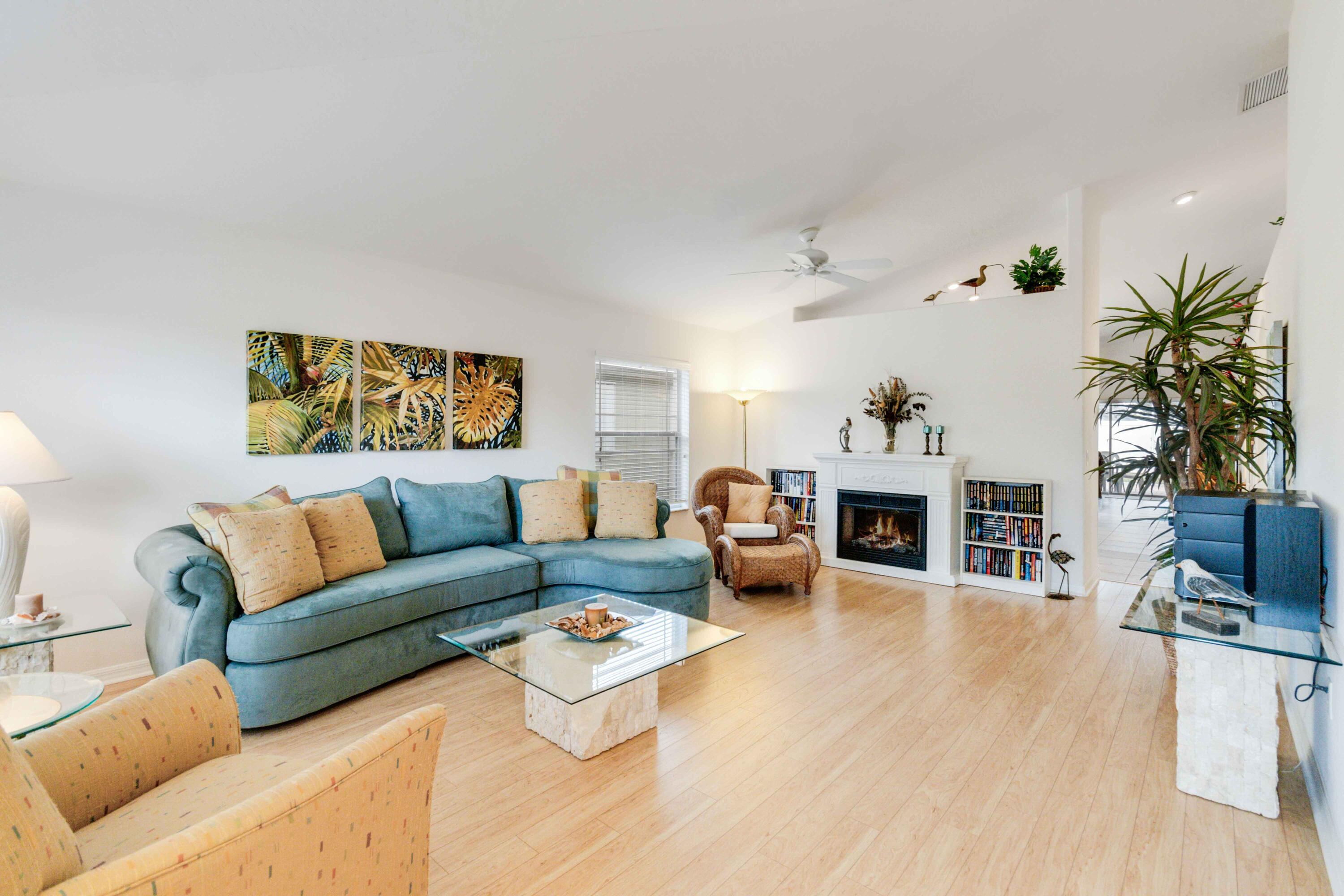 1381 Indian Oaks Drive