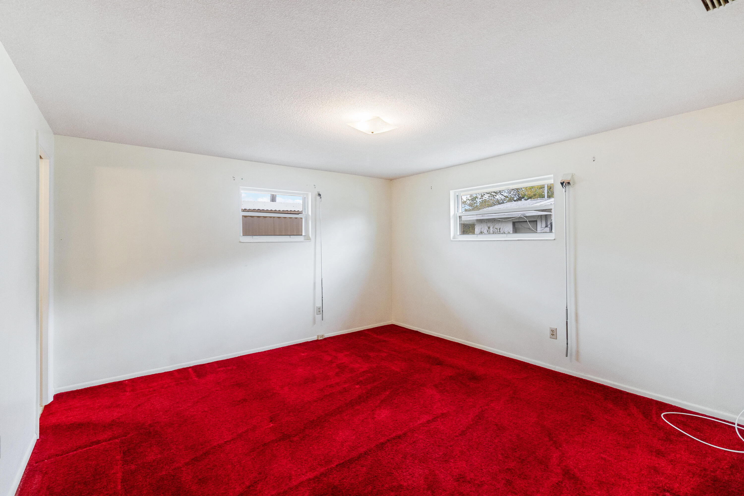 1530 Windward