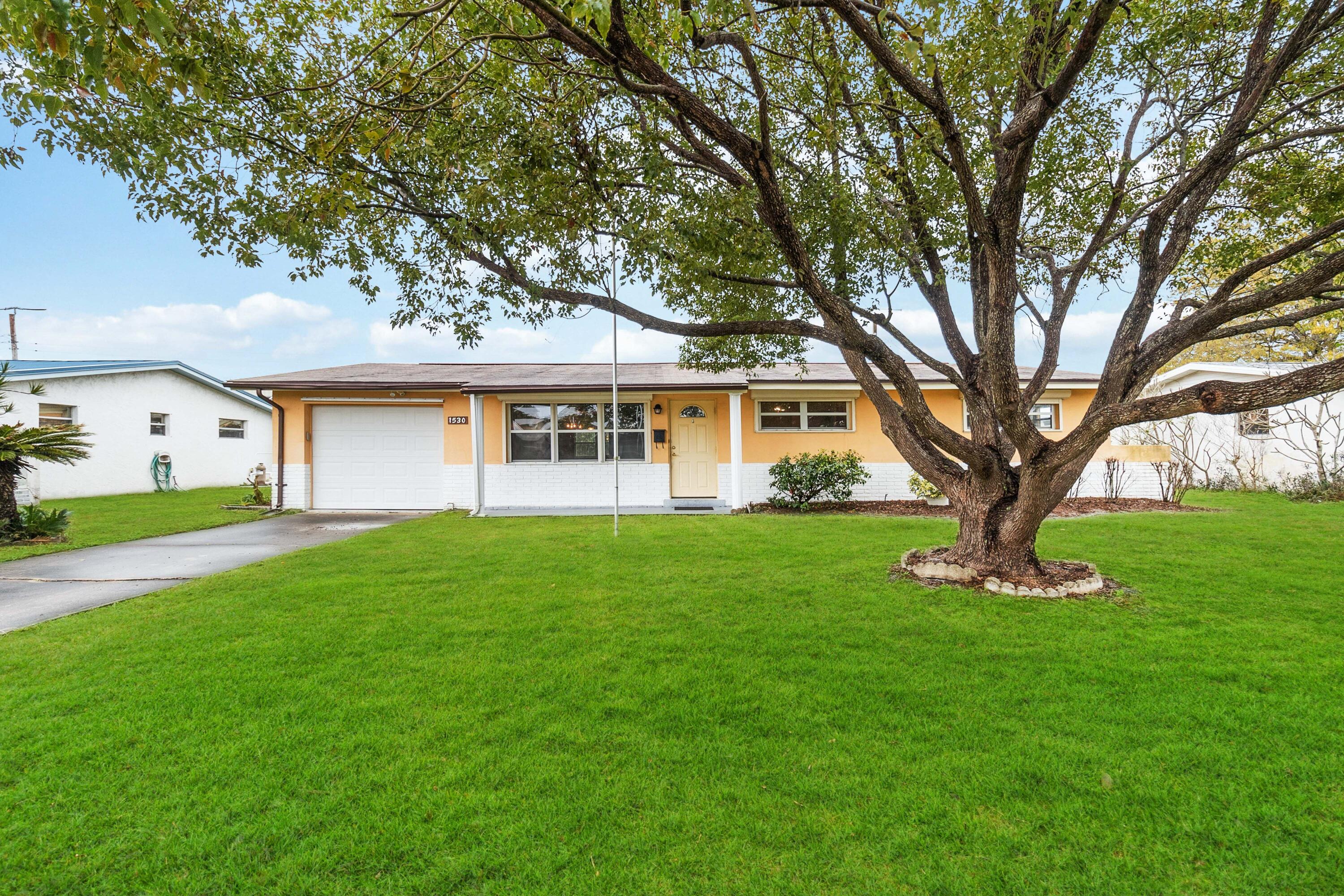 1530 Windward