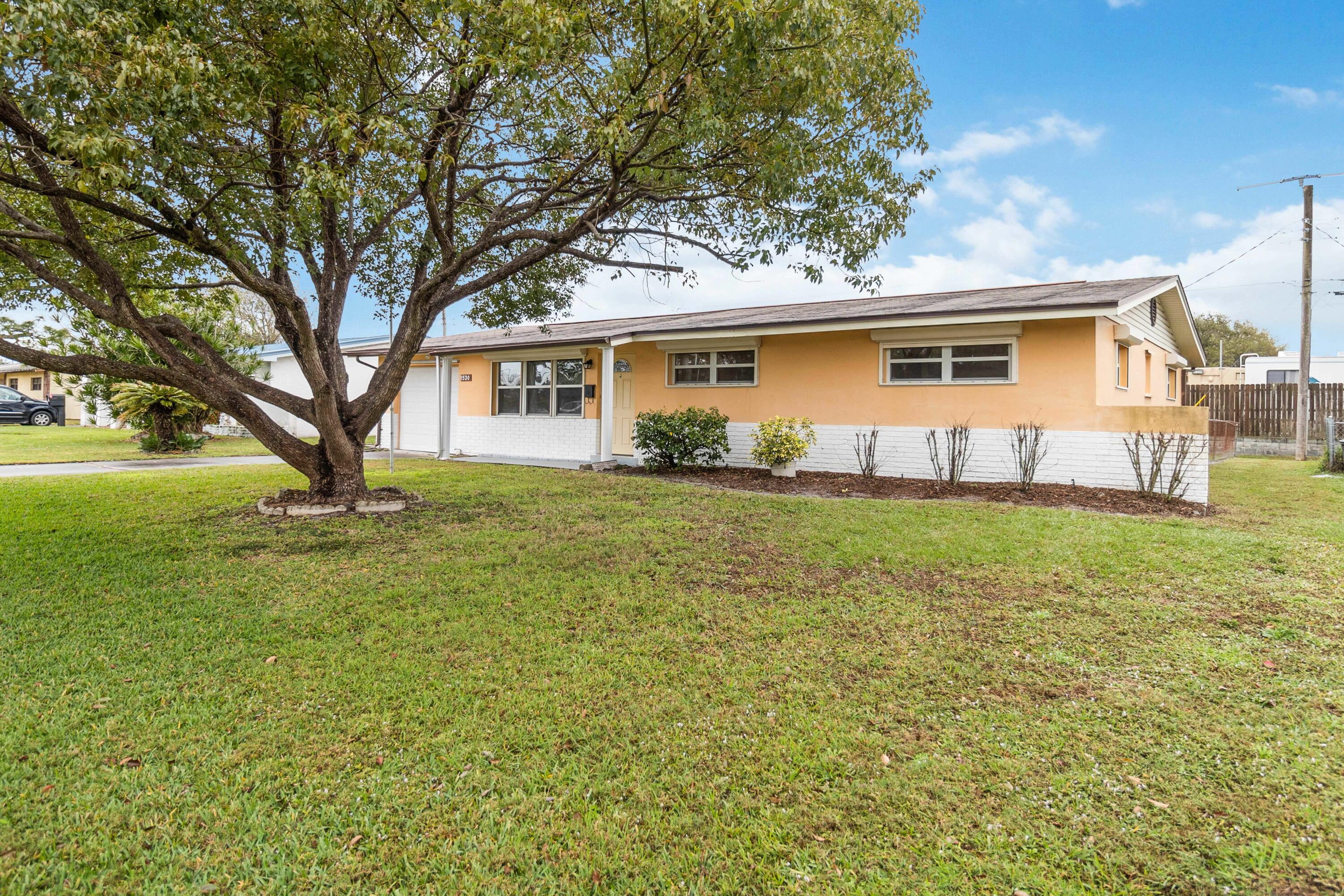 1530 Windward