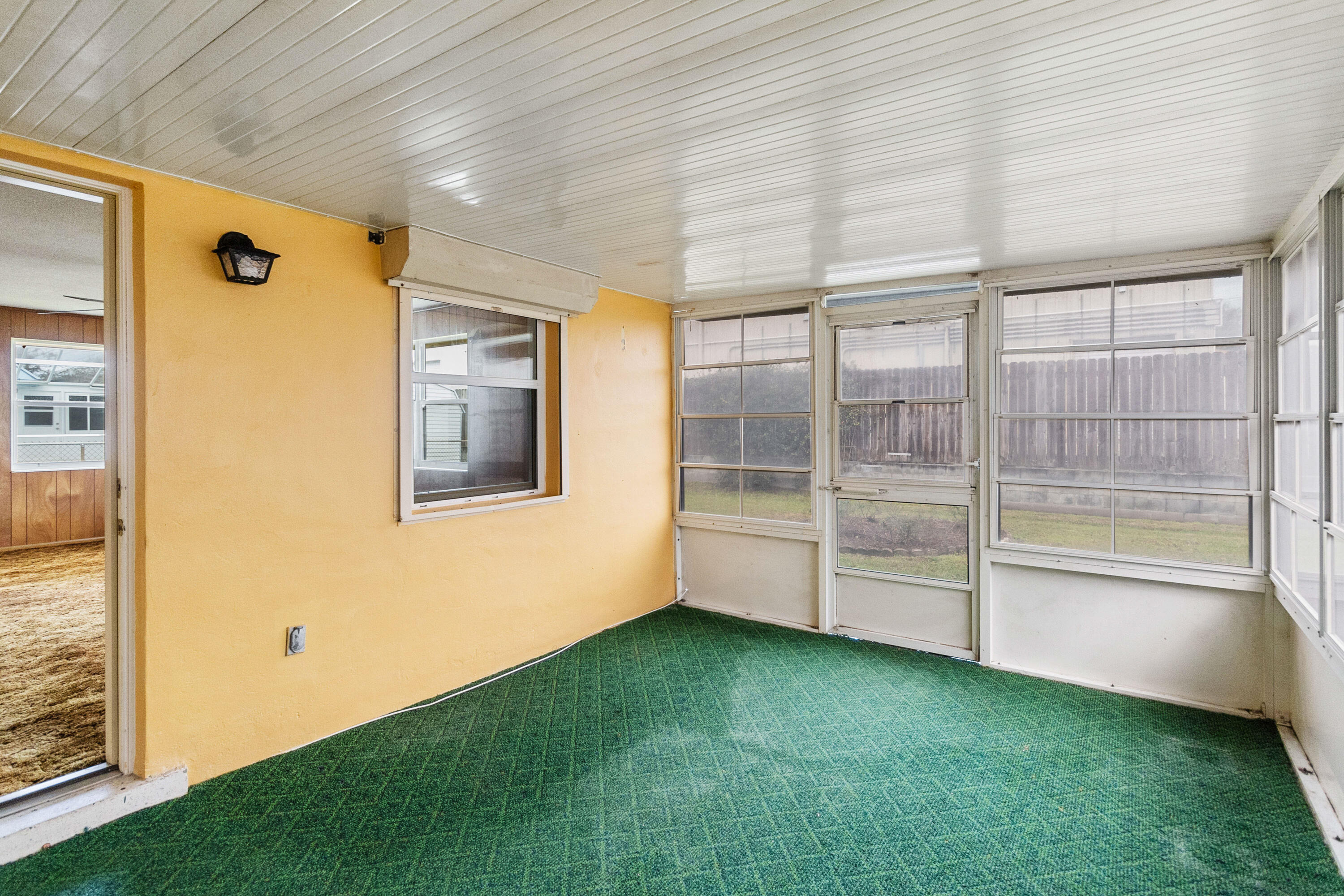 1530 Windward