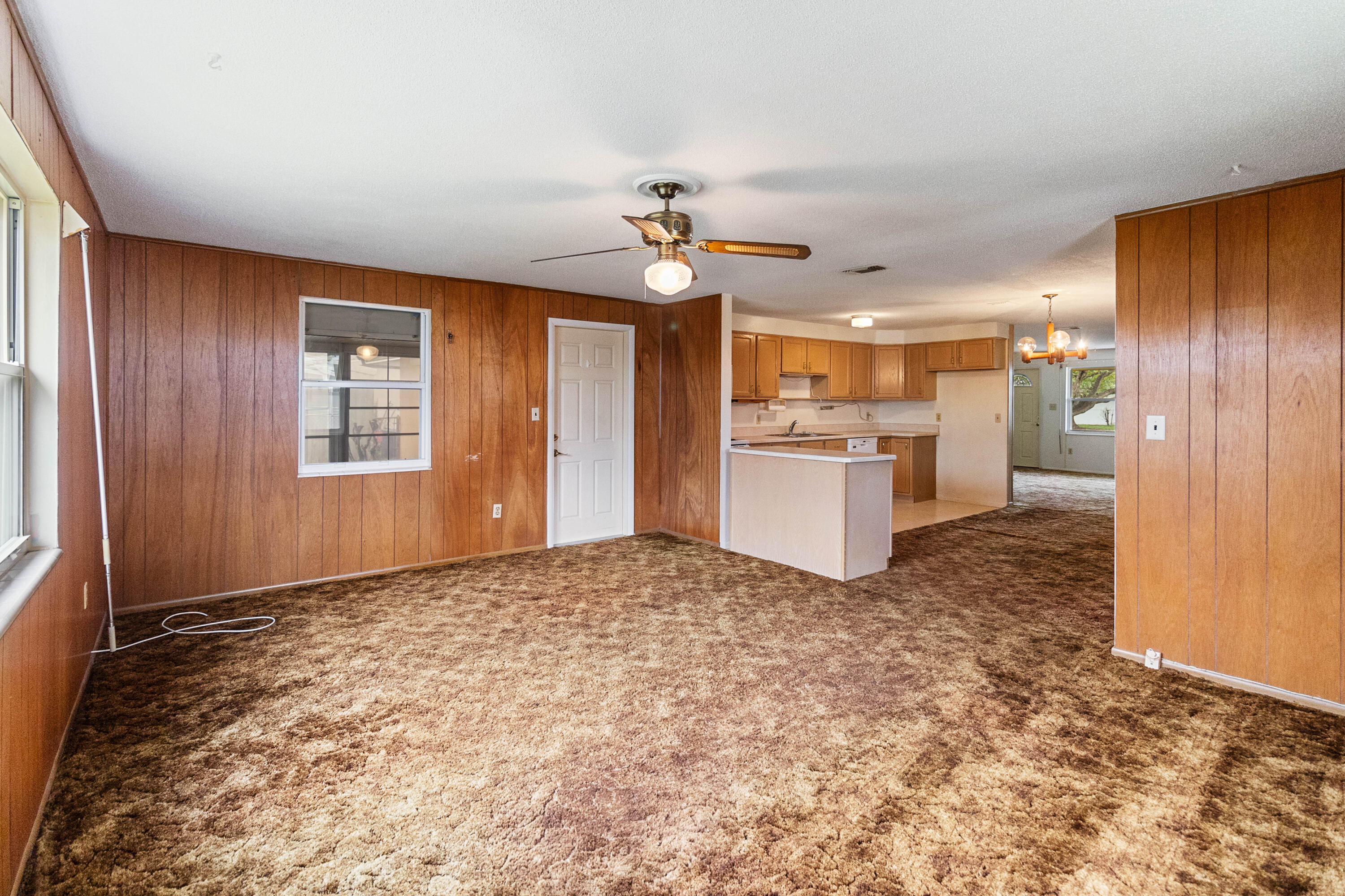 1530 Windward