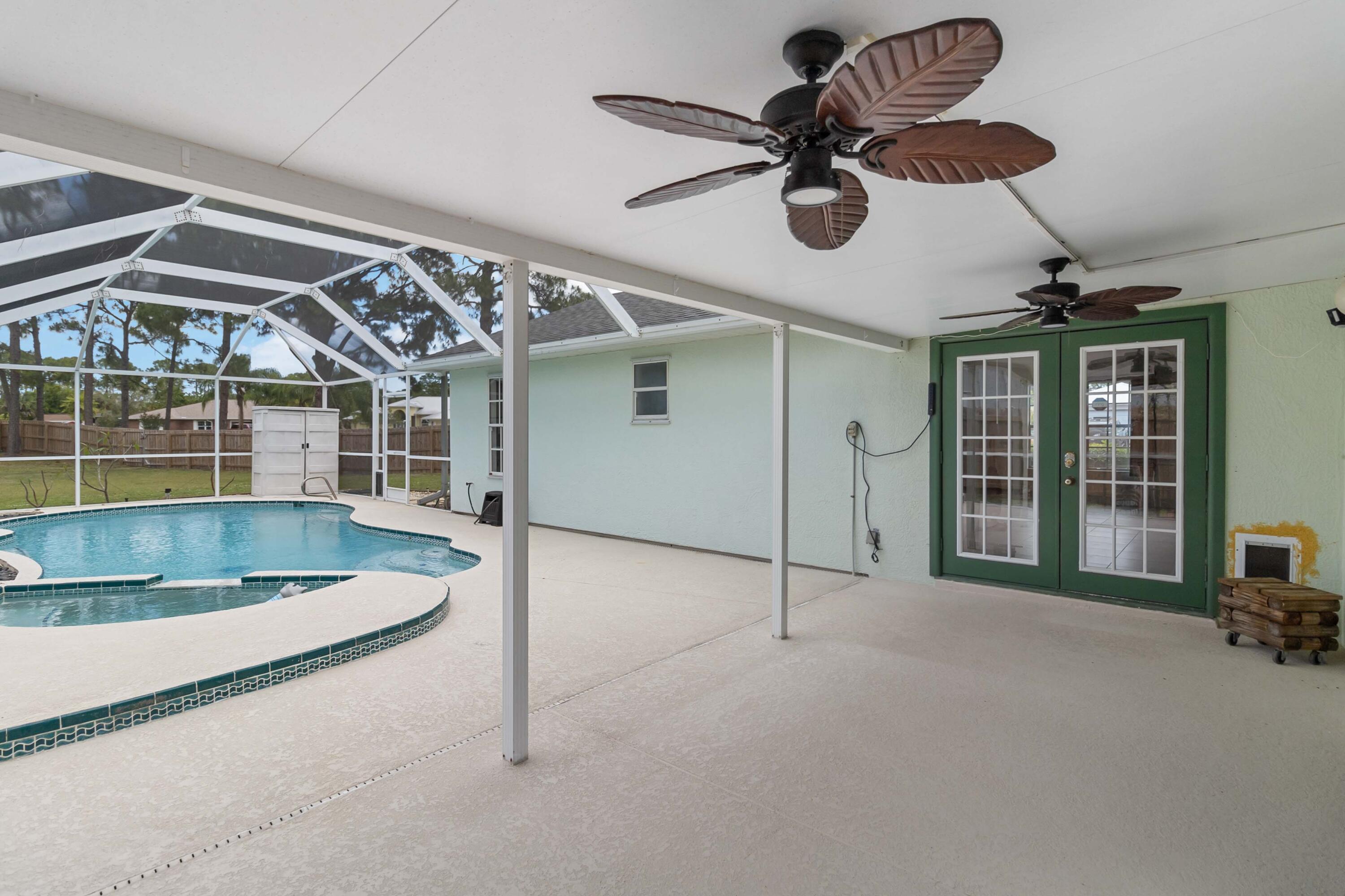 538 Boxthorn Avenue NW