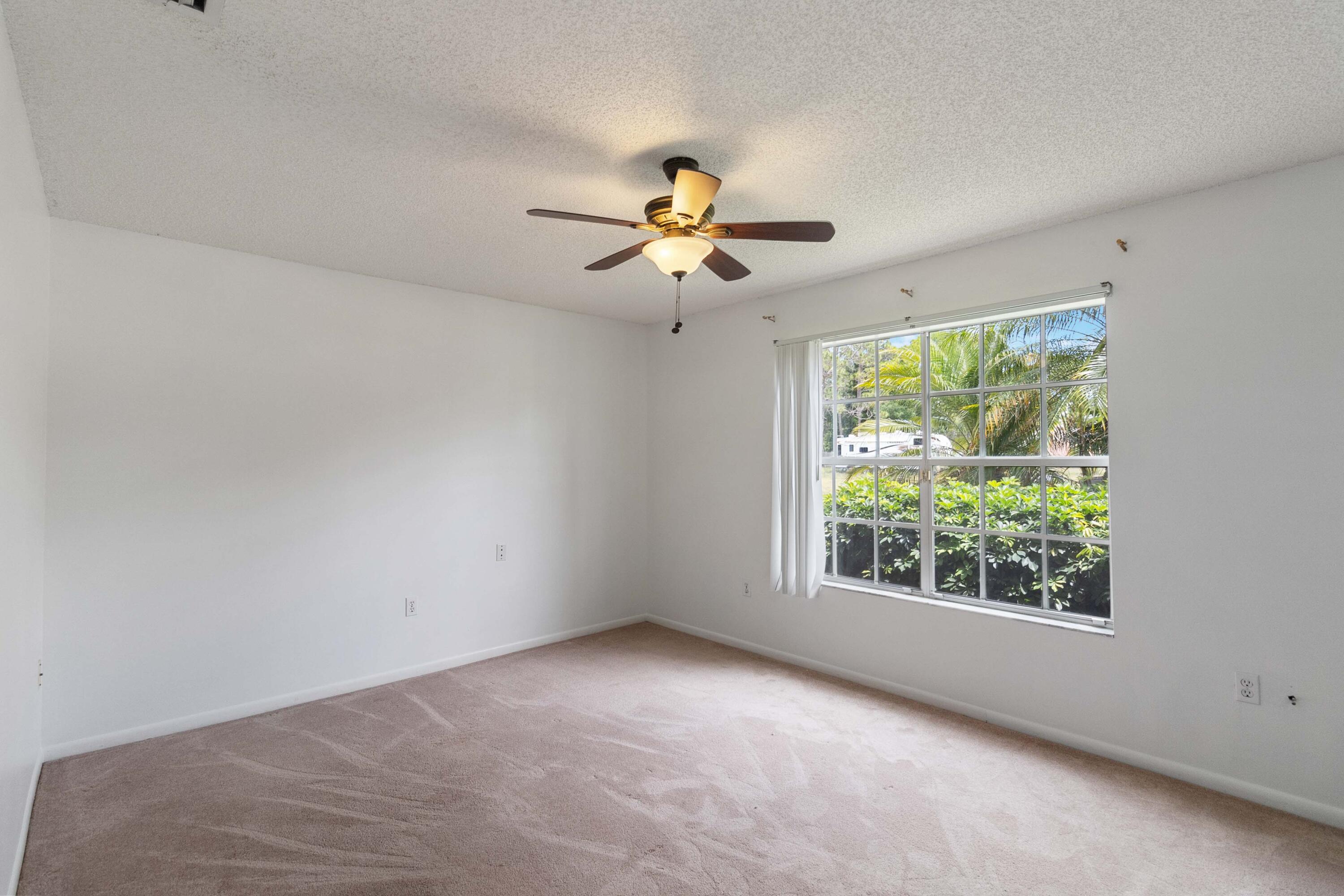 538 Boxthorn Avenue NW