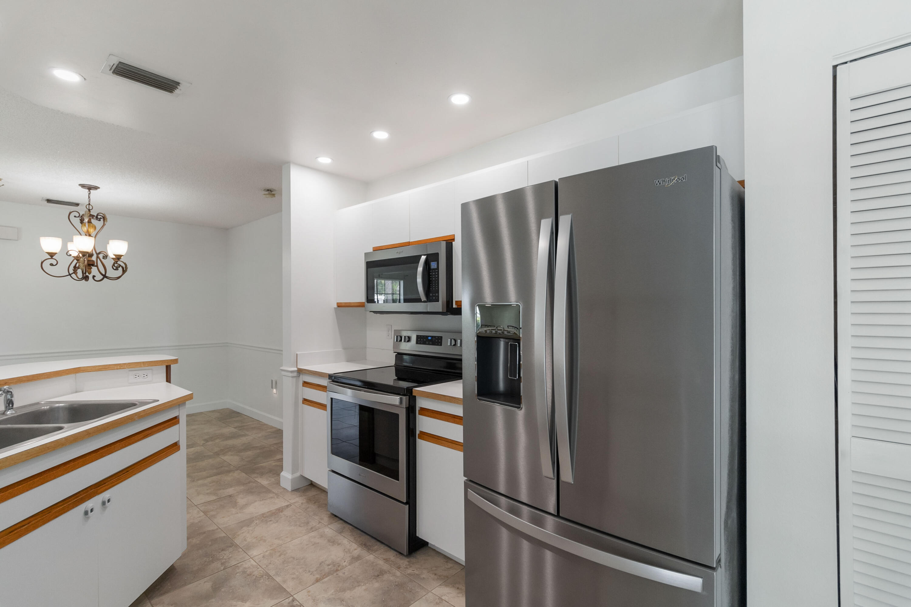 538 Boxthorn Avenue NW