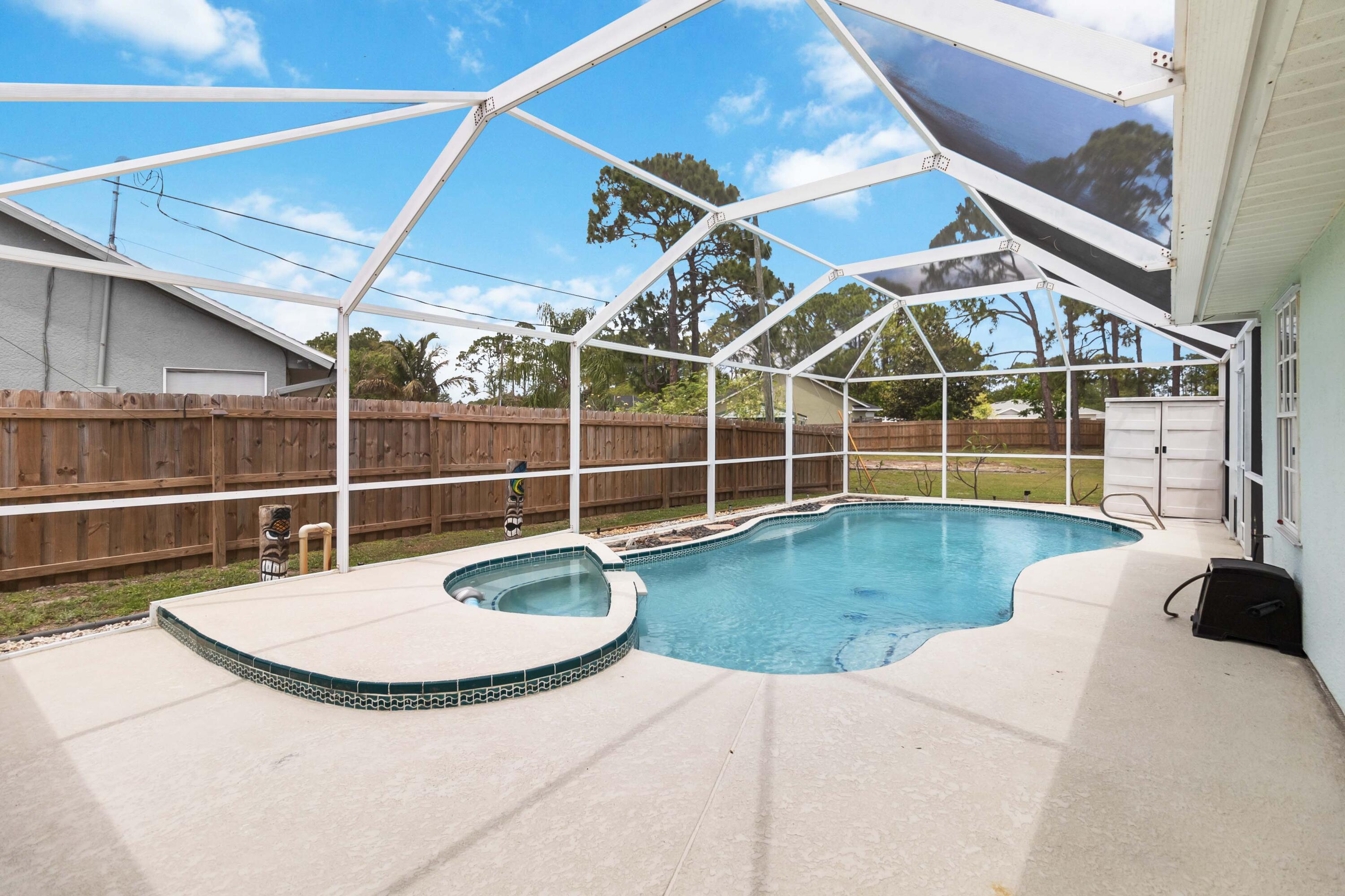 538 Boxthorn Avenue NW