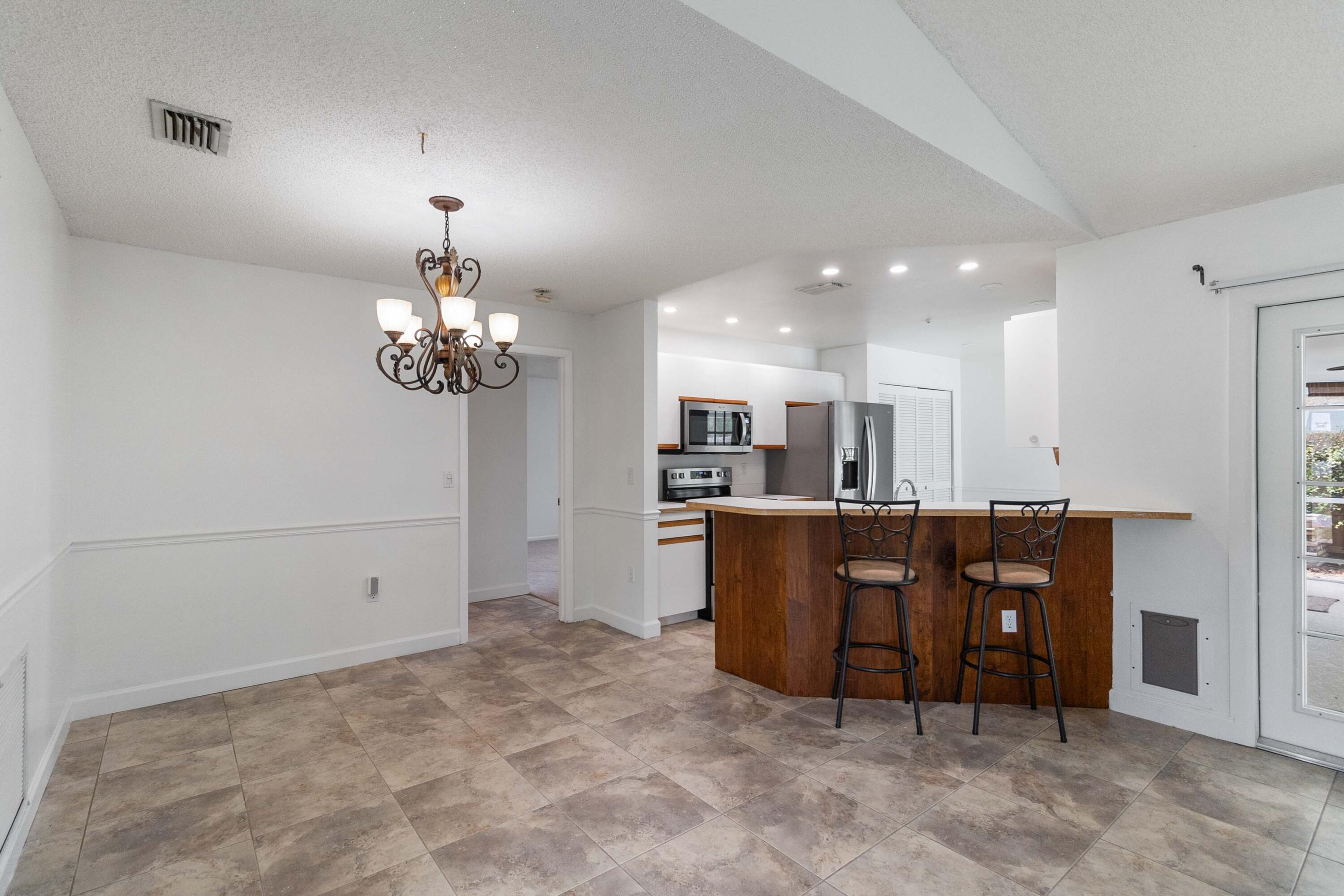 538 Boxthorn Avenue NW