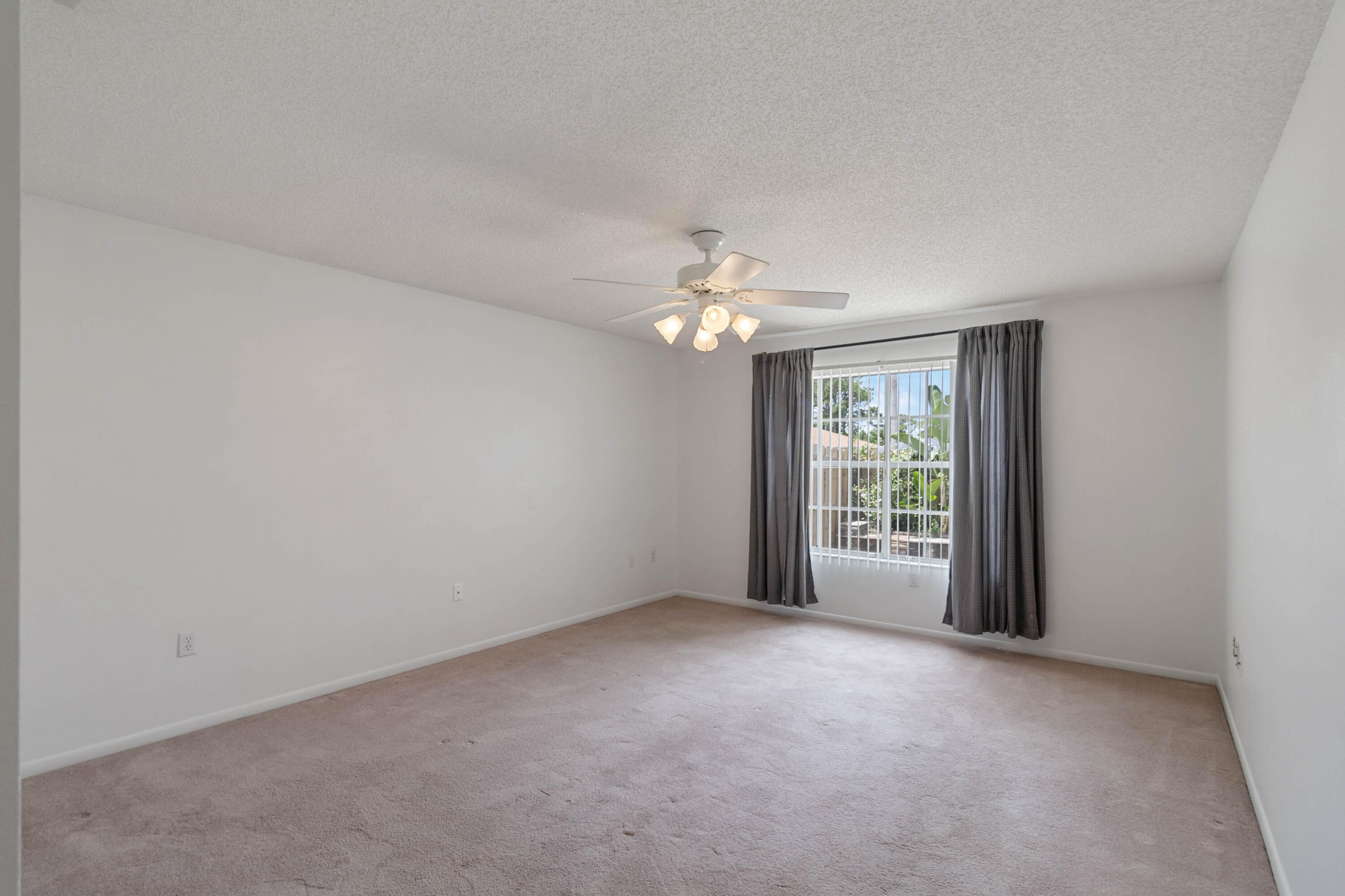 538 Boxthorn Avenue NW