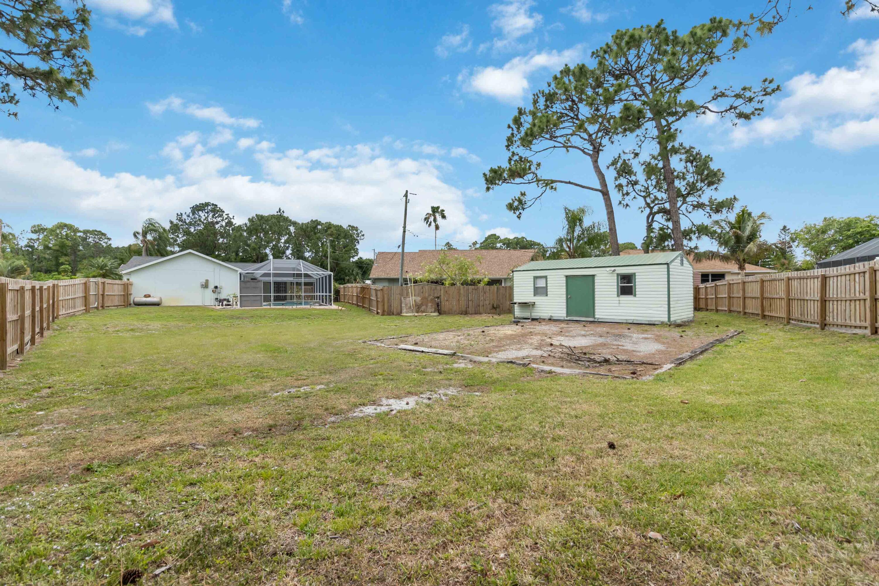 538 Boxthorn Avenue NW