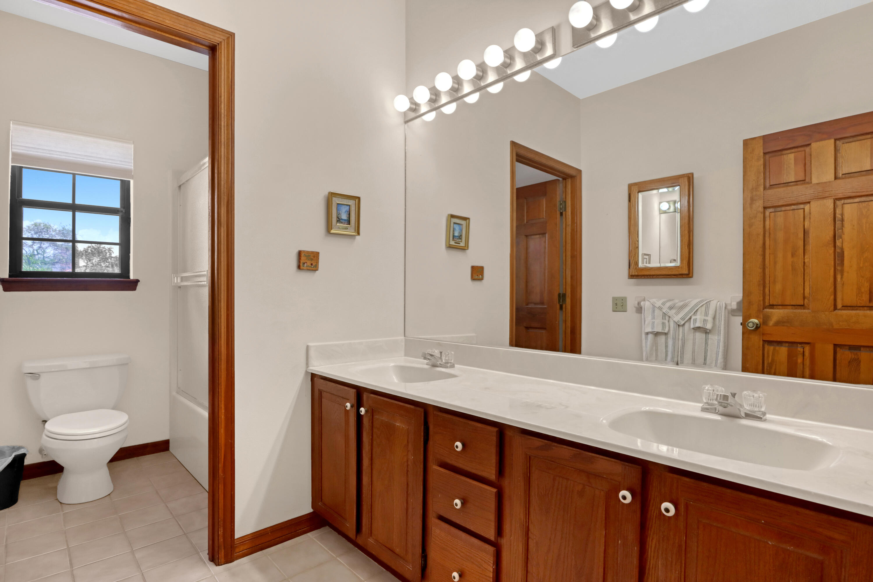 561 Nightingale Drive