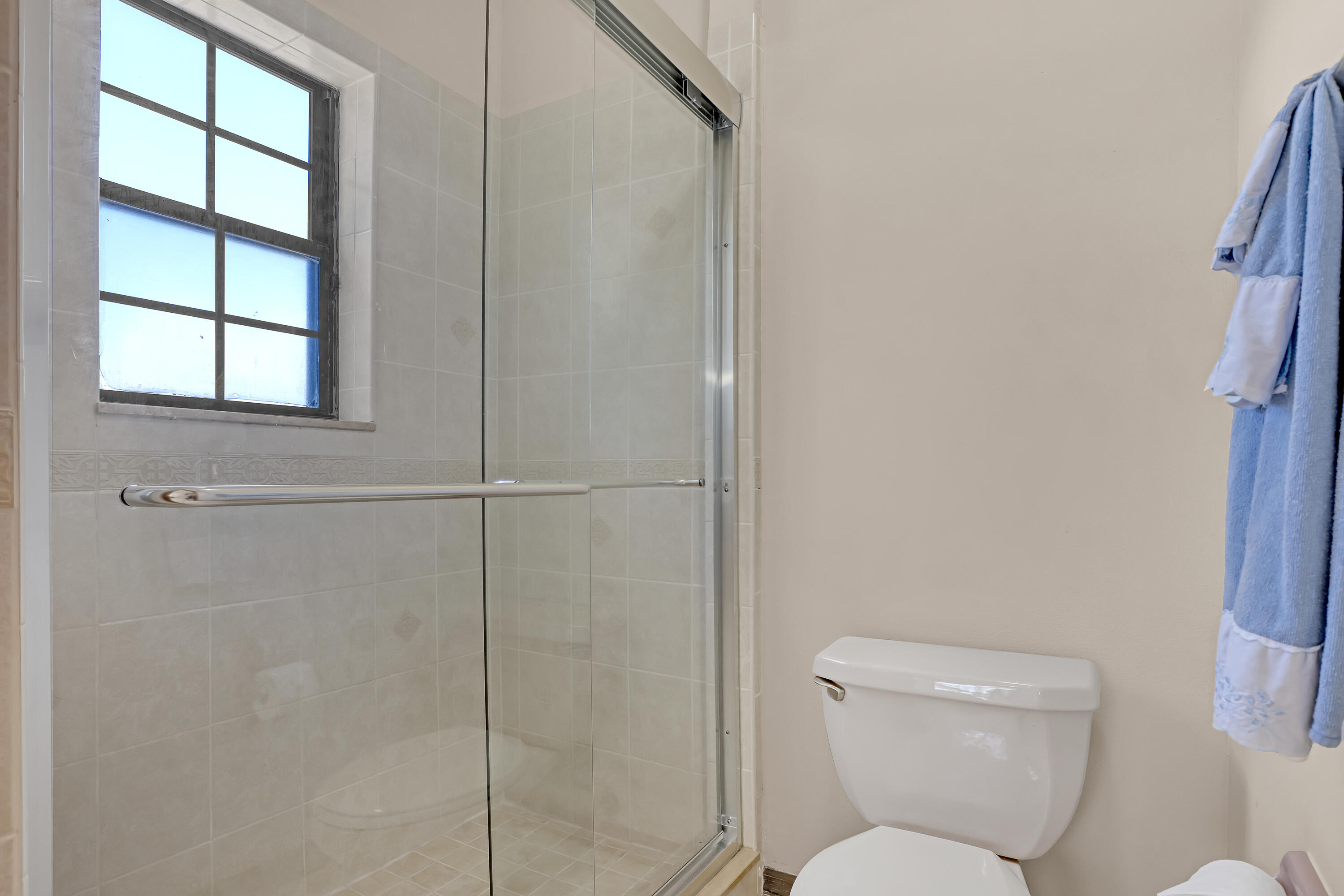 561 Nightingale Drive