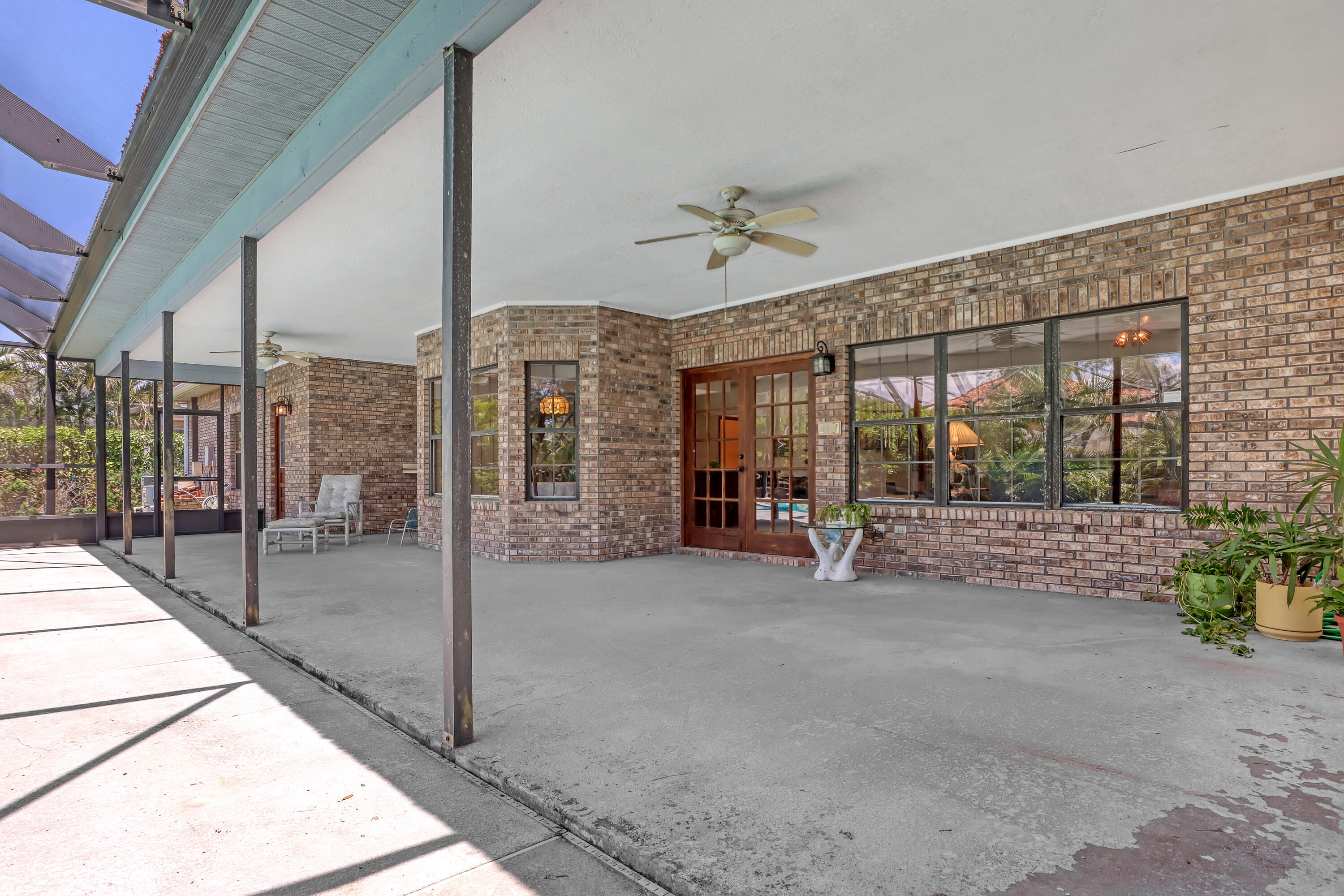 561 Nightingale Drive