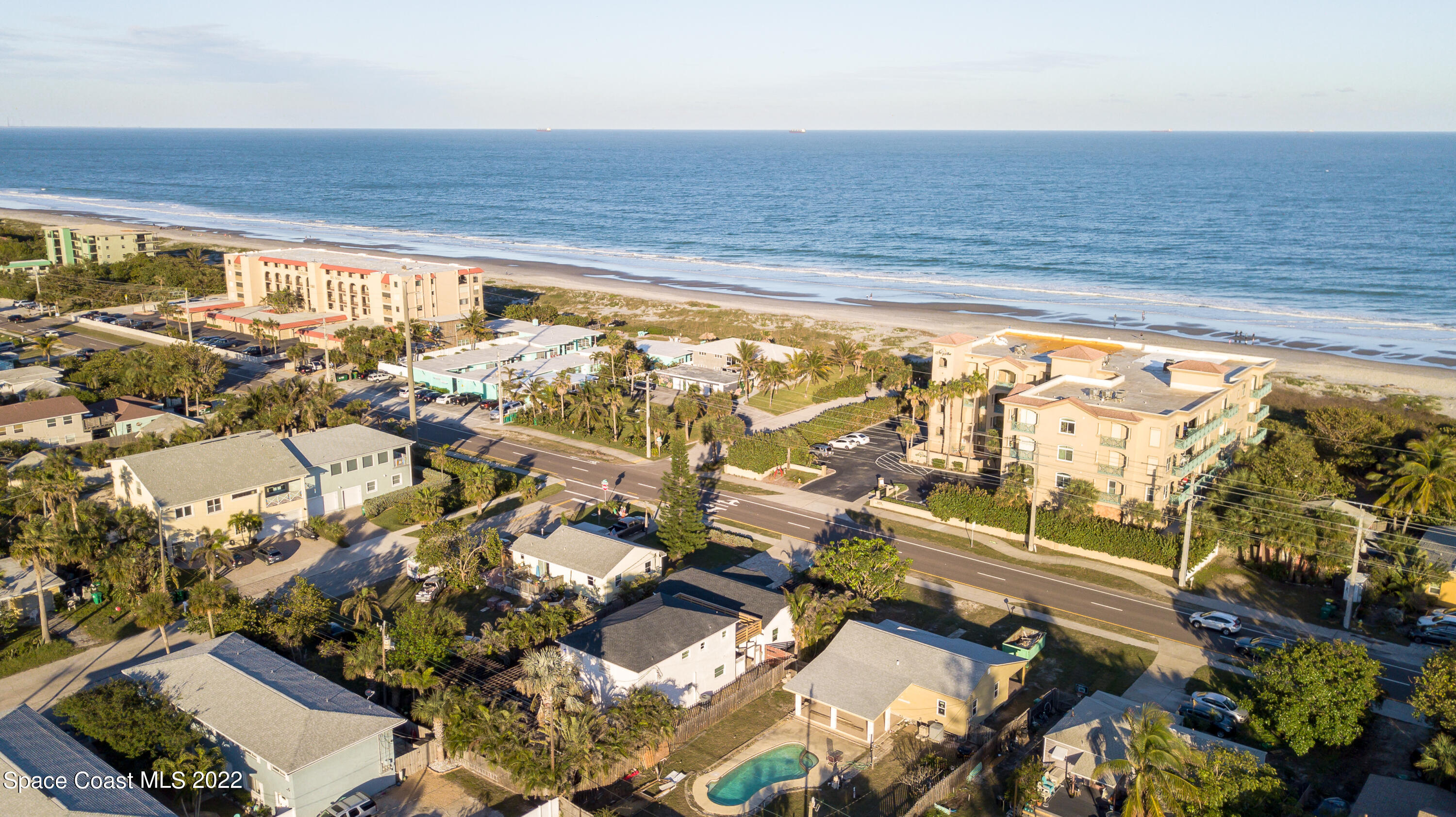 1420 S Atlantic Avenue, 3