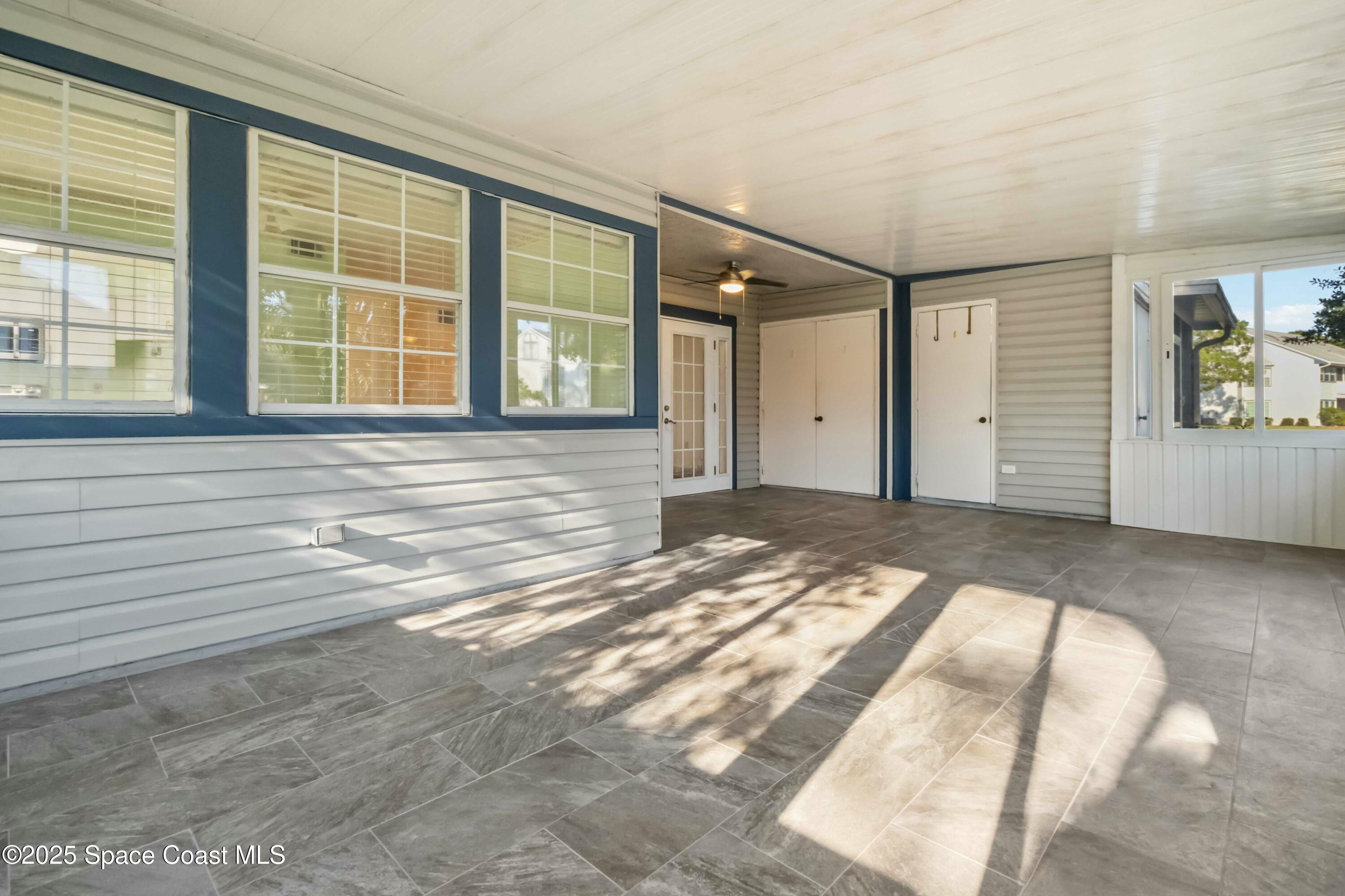 4910 Lake Waterford Way W, #3