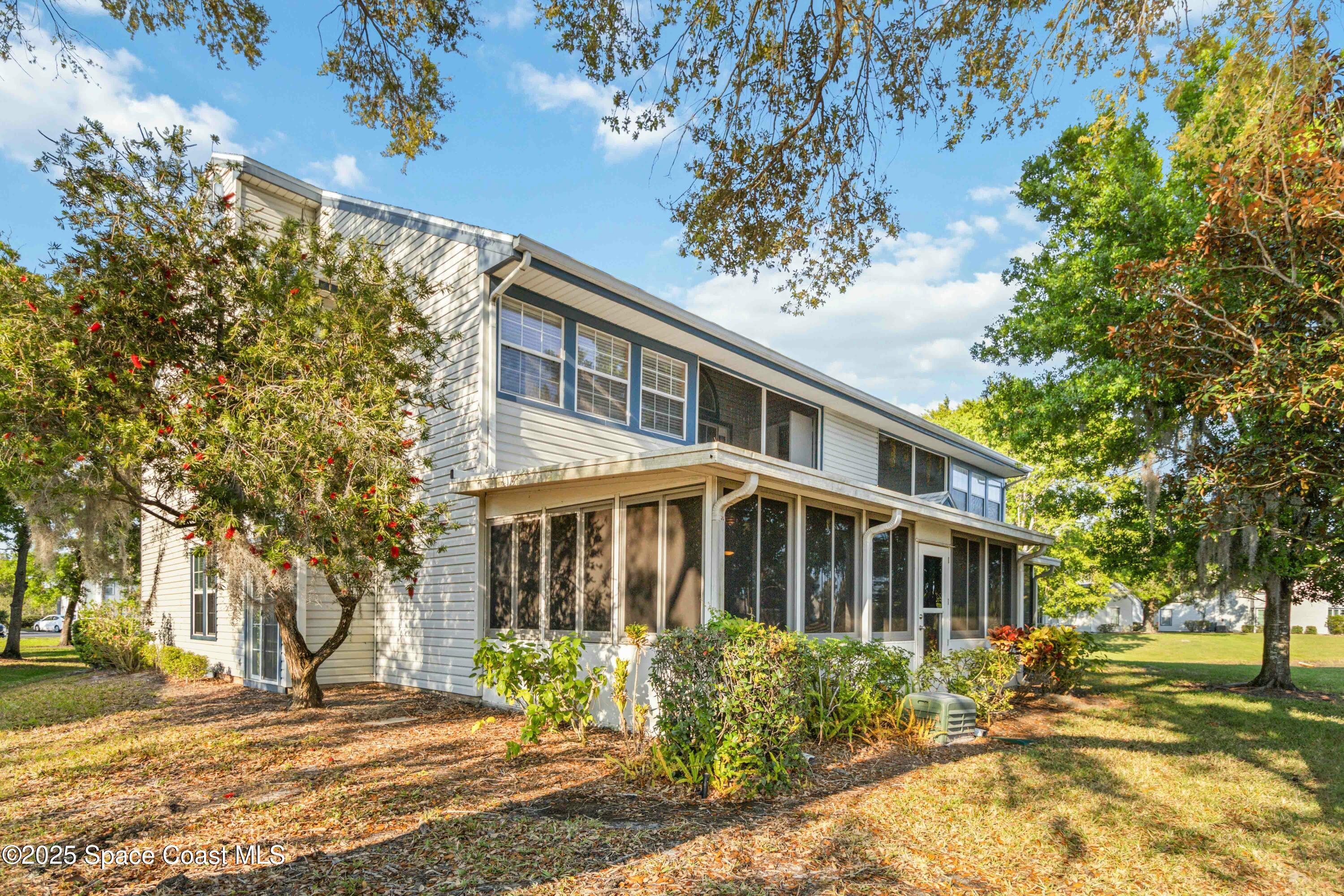 4910 Lake Waterford Way W, #3