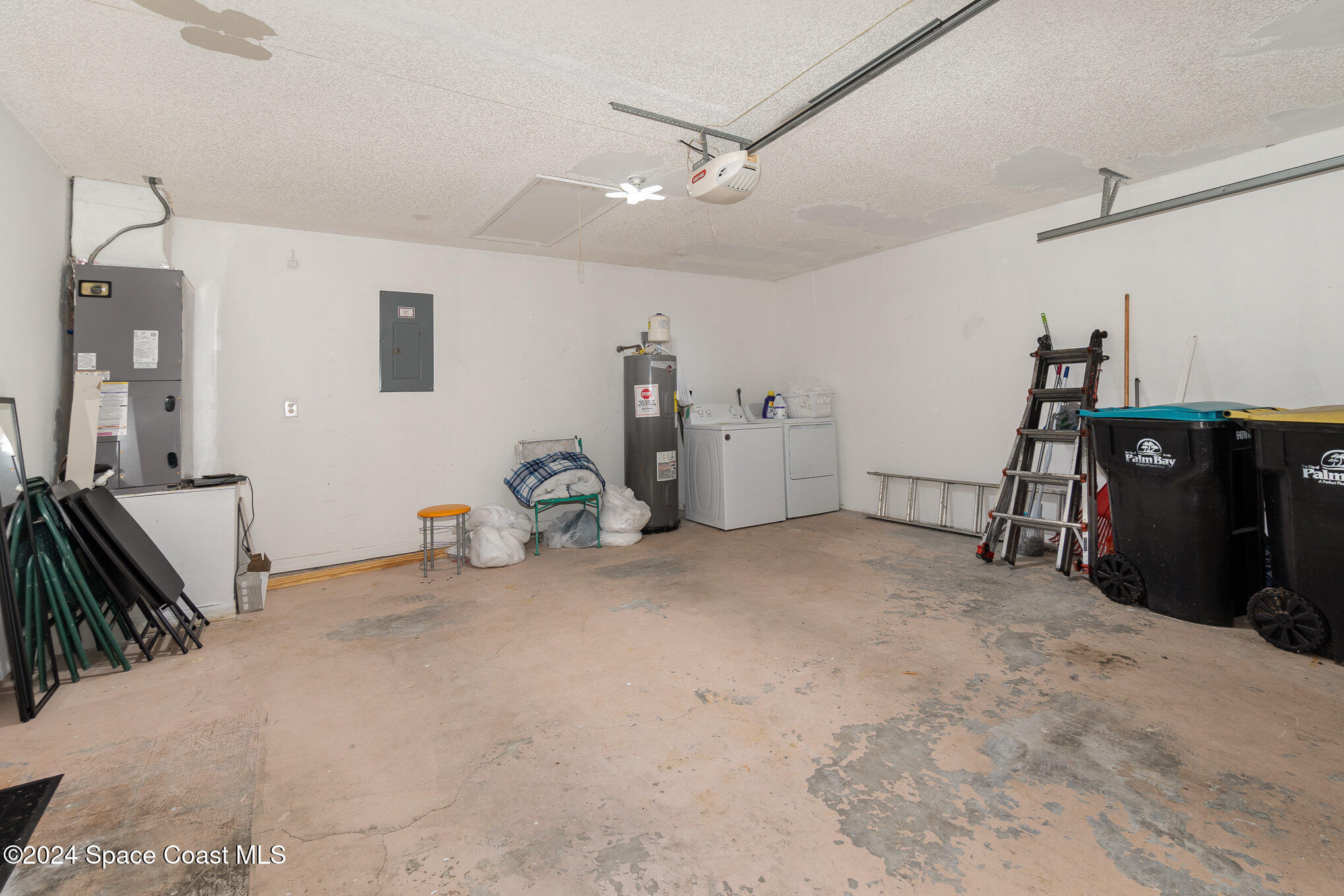 1537 Hero Street SE