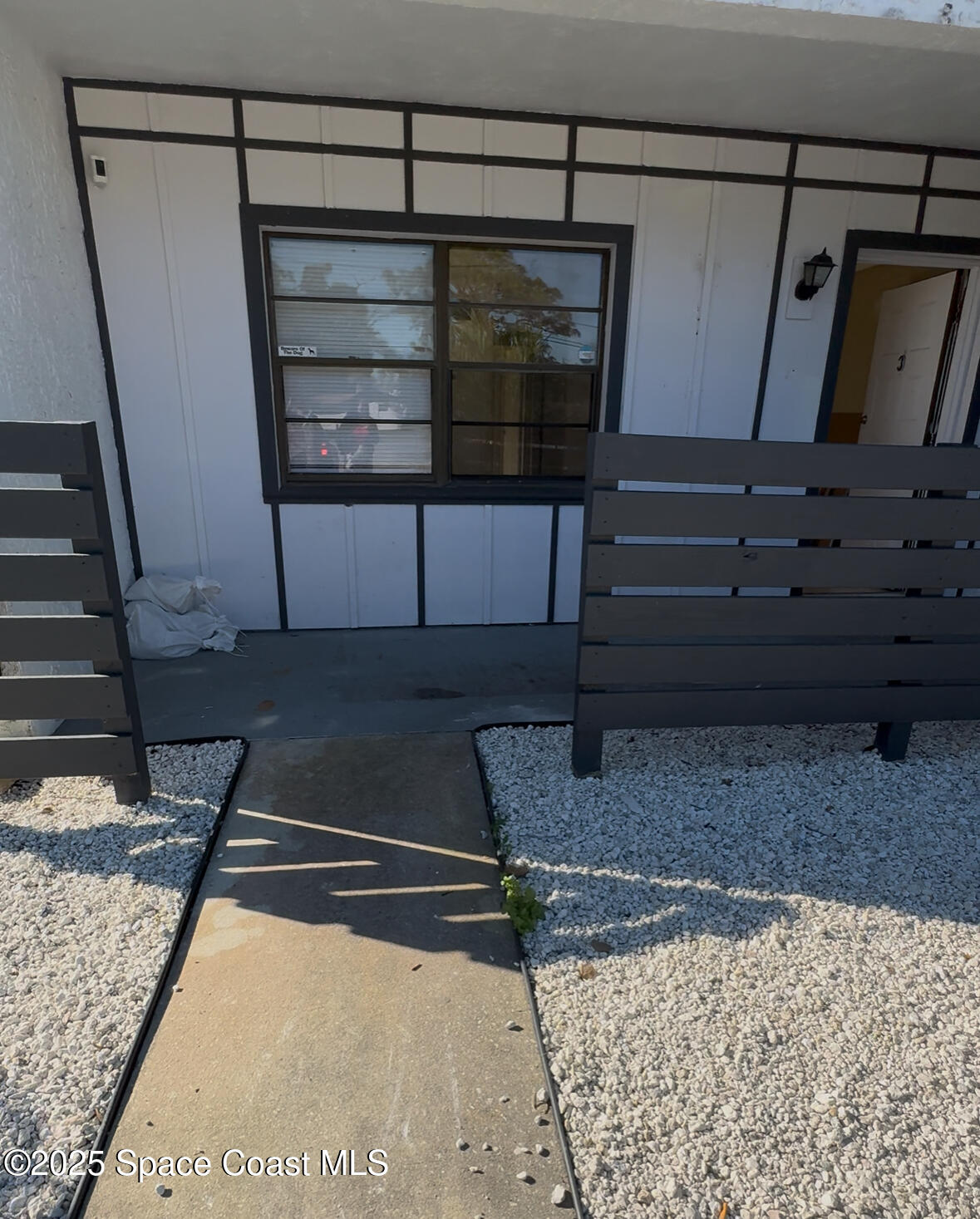 2005 Carlton Drive, 3