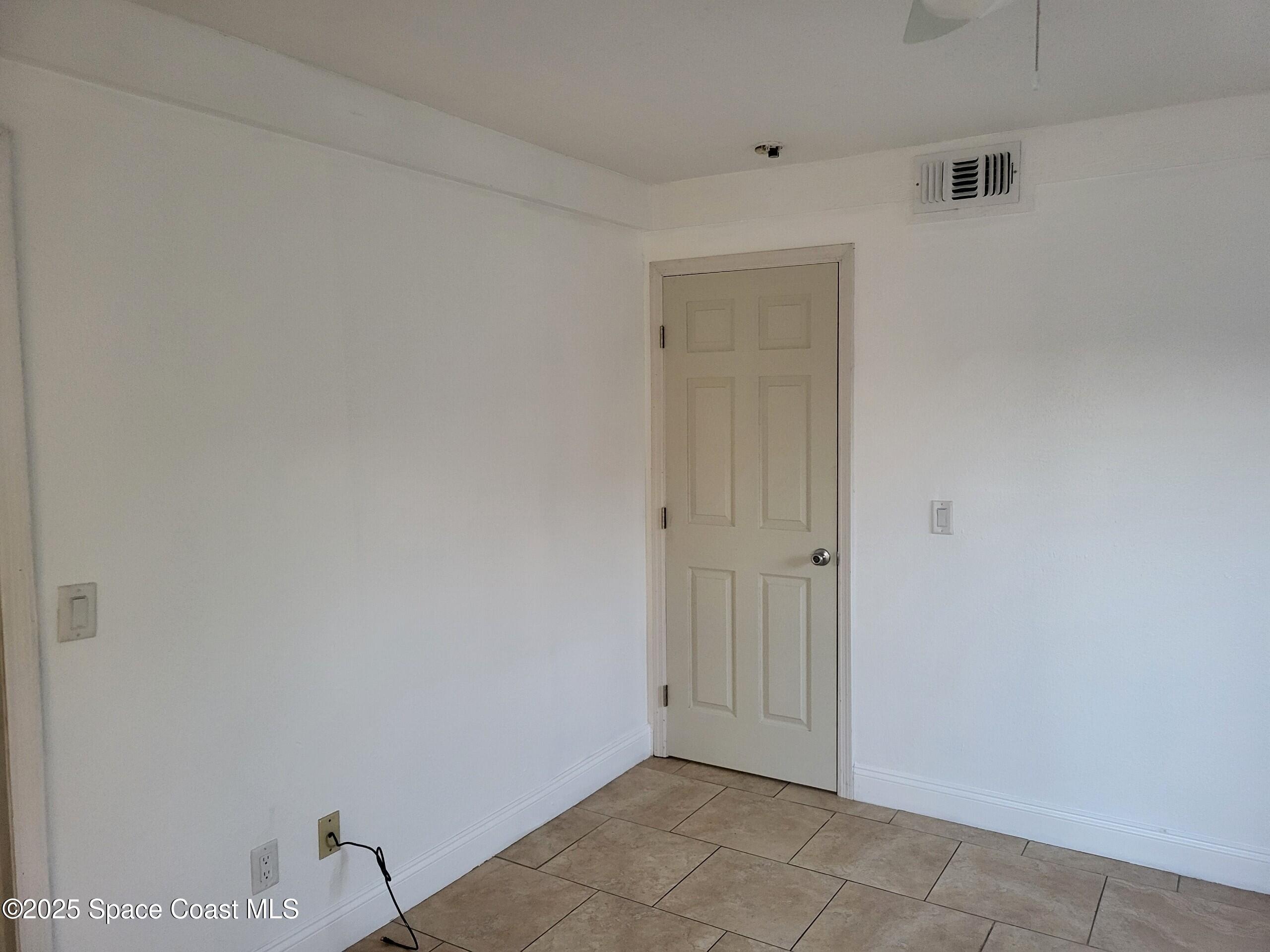 2005 Carlton Drive, 3