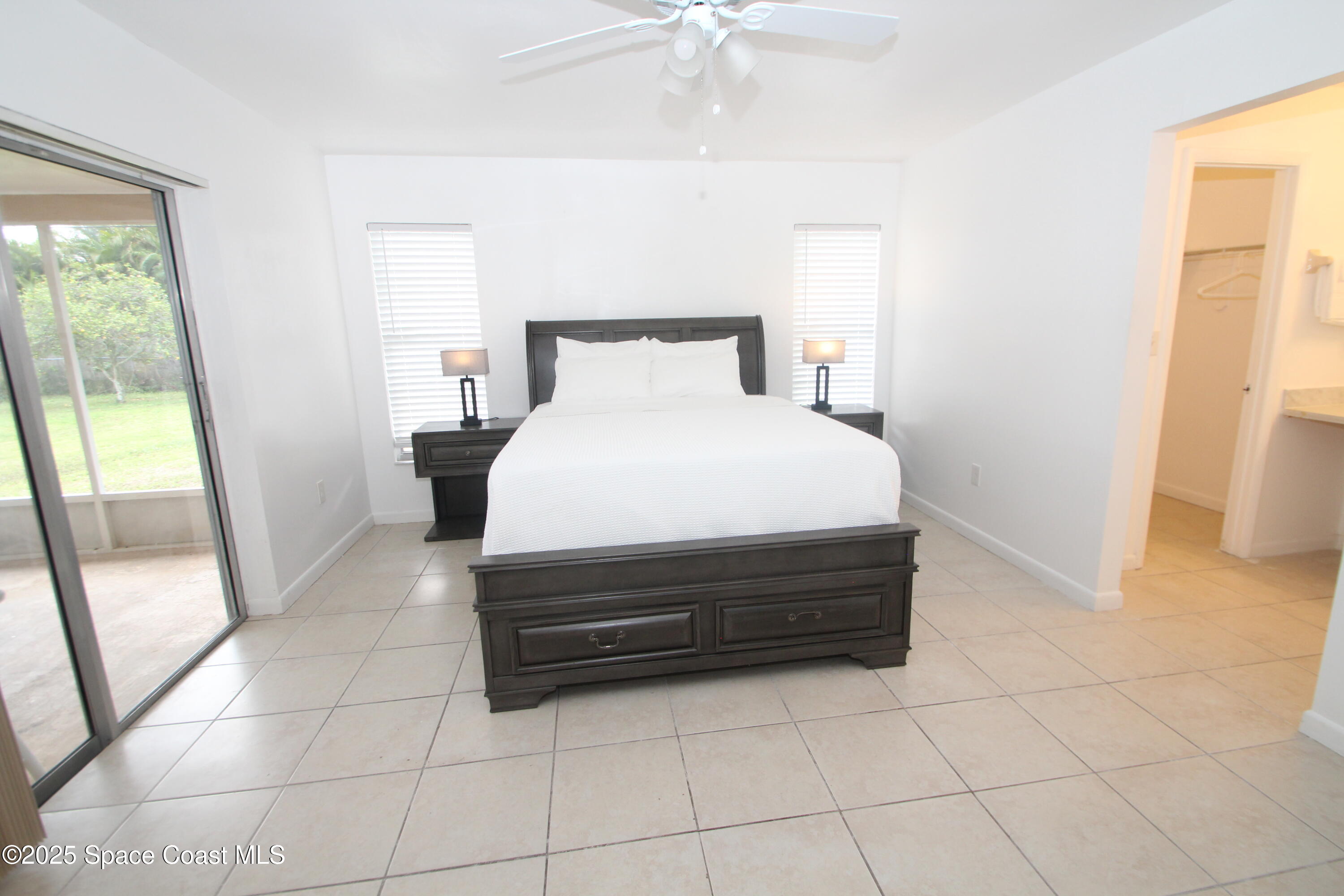 1040 Hosbine Street SE