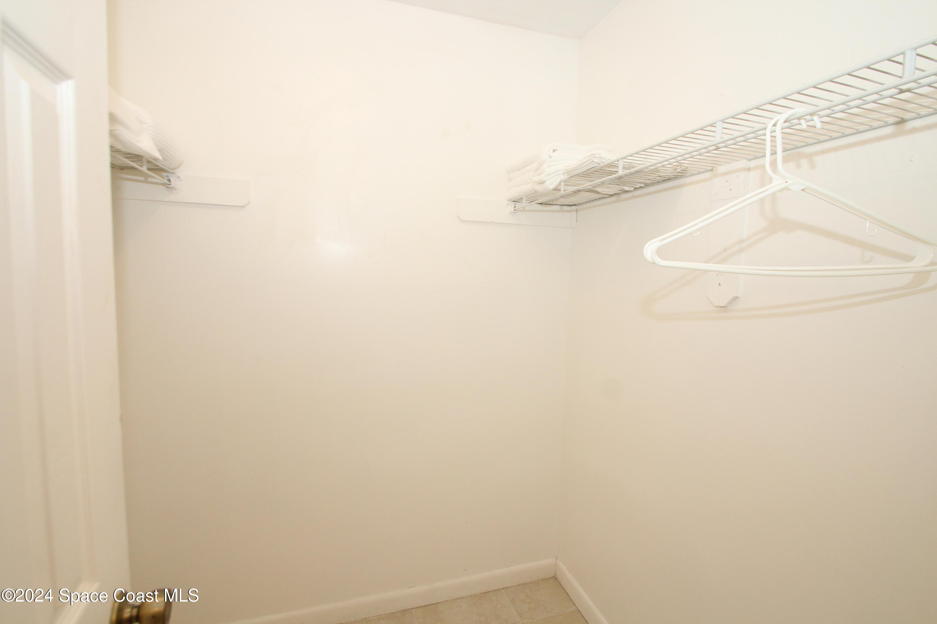 1040 Hosbine Street SE