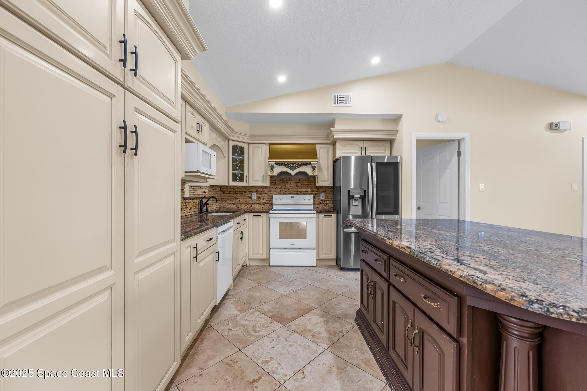 619 Dinner Street NE