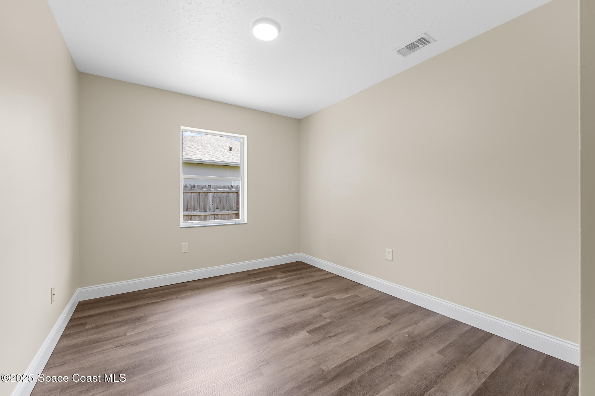 619 Dinner Street NE