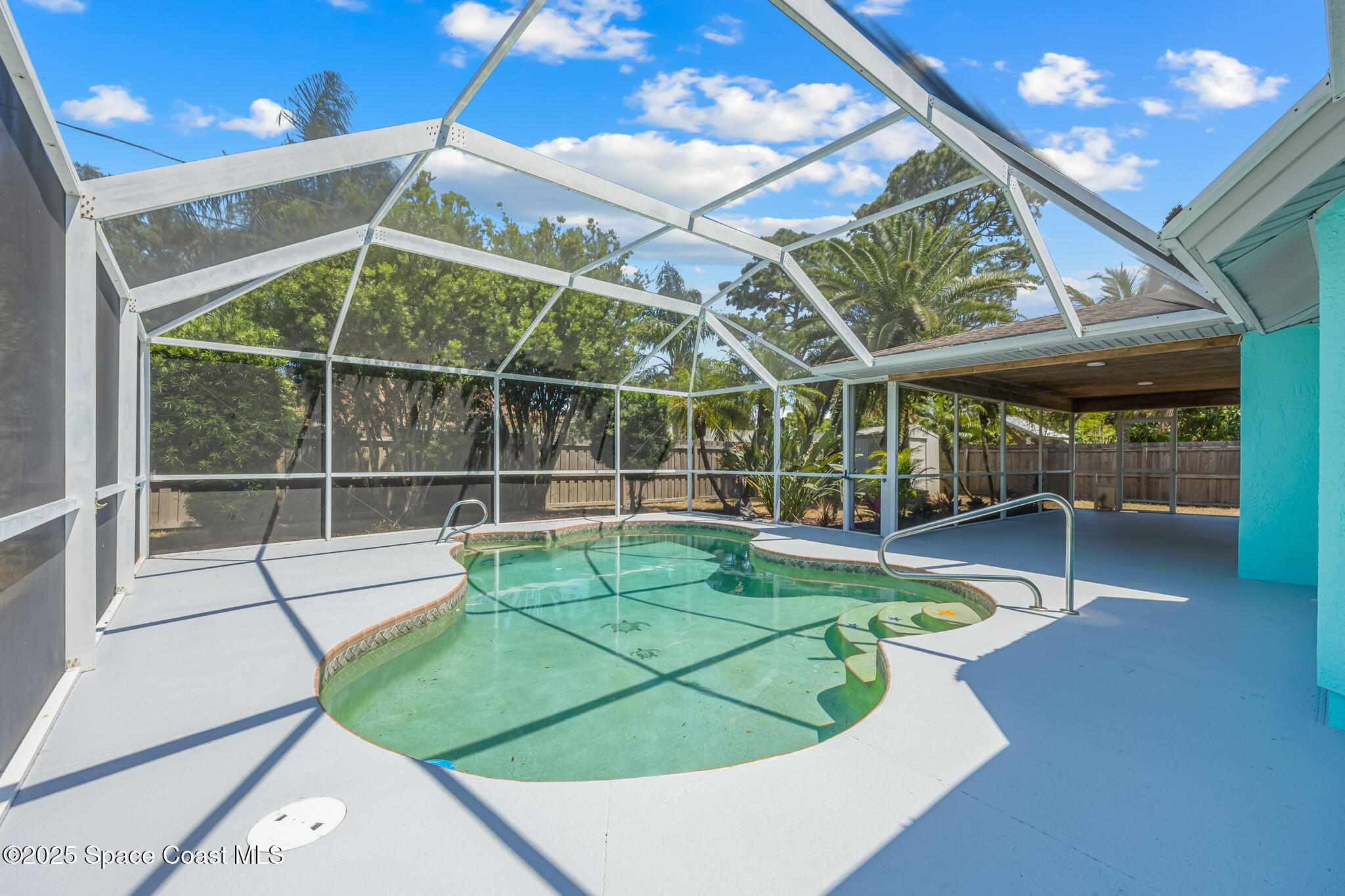 619 Dinner Street NE