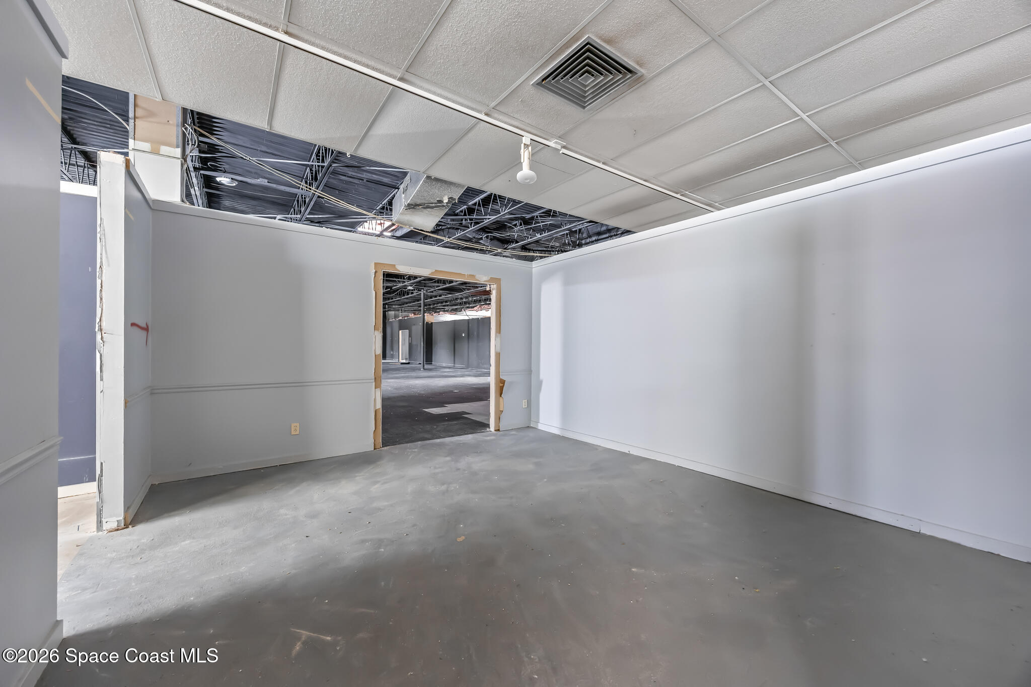 2705 N Harbor City Boulevard