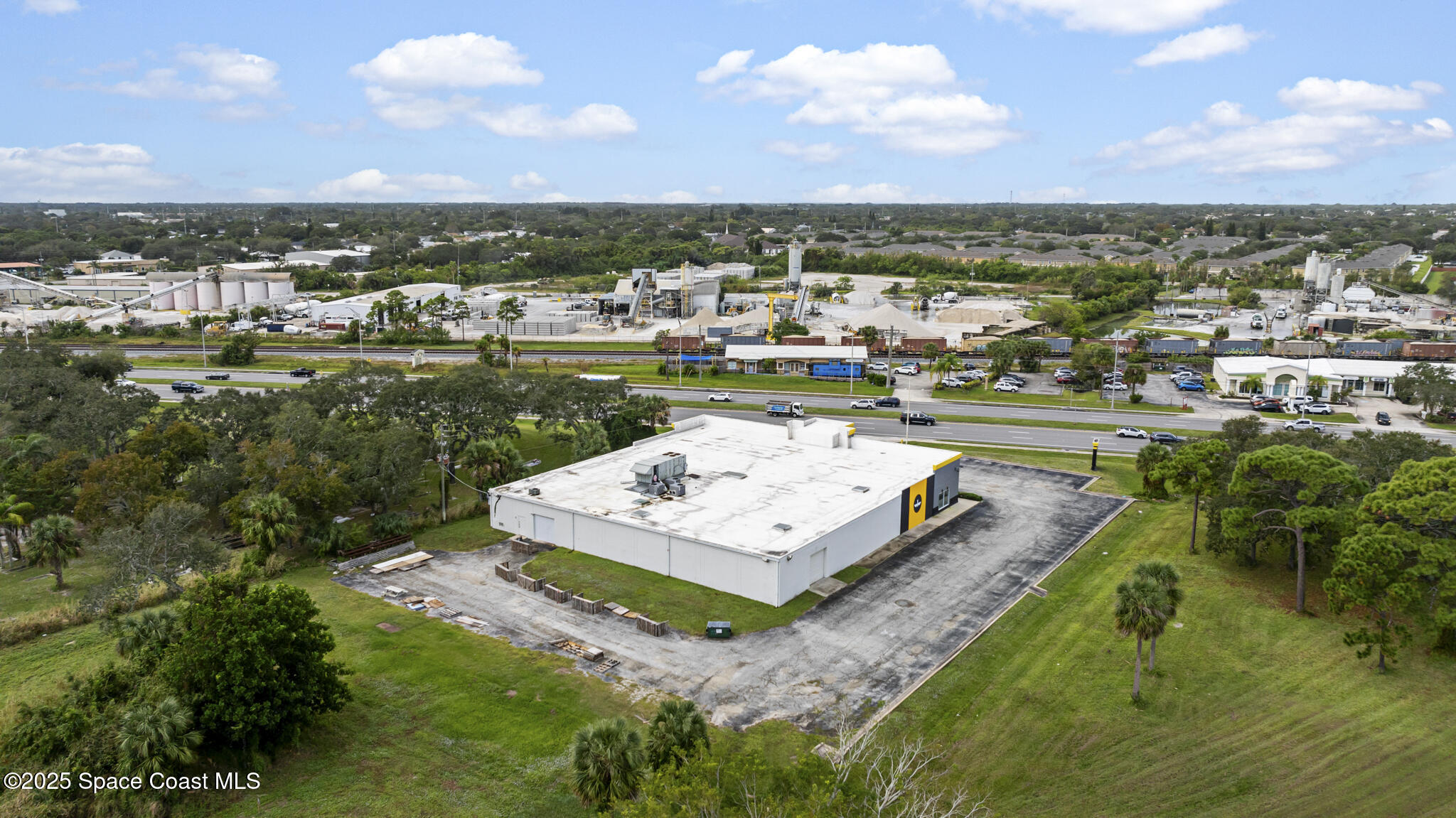 2705 N Harbor City Boulevard