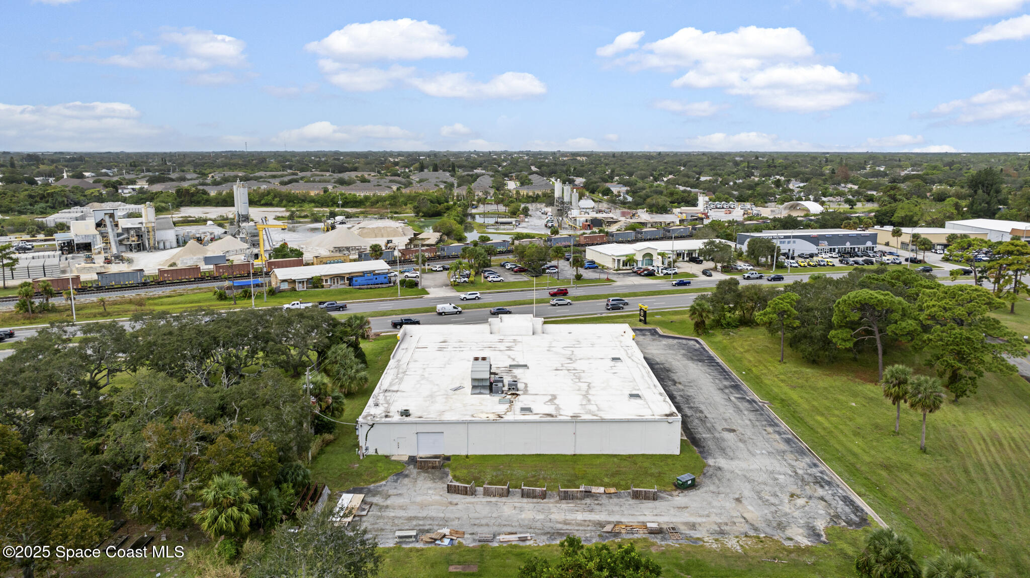 2705 N Harbor City Boulevard