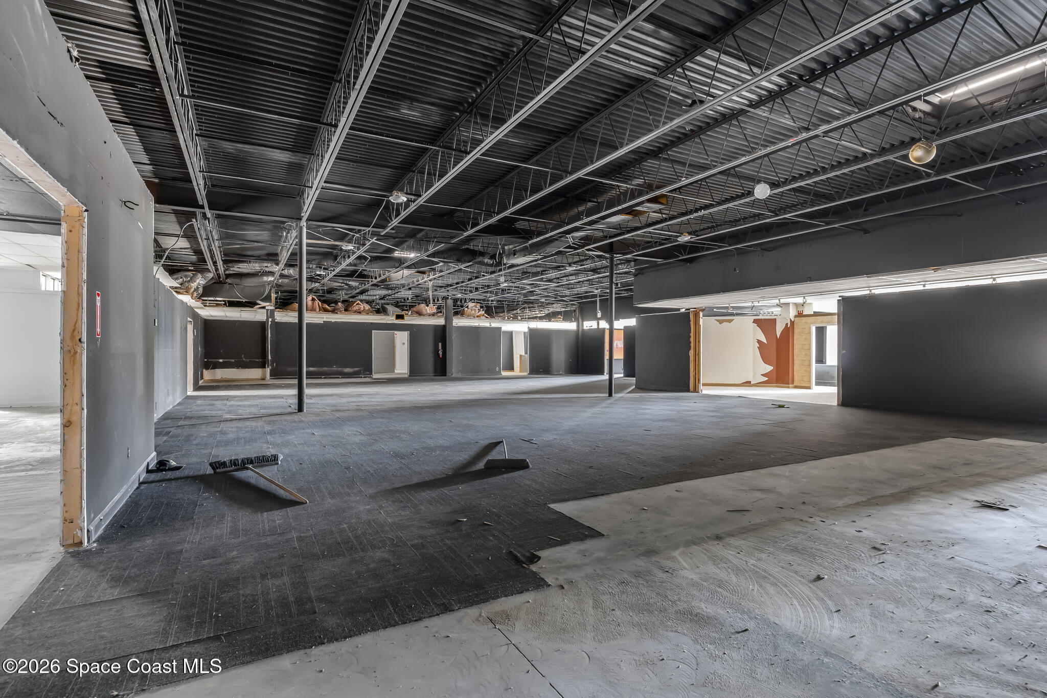 2705 N Harbor City Boulevard