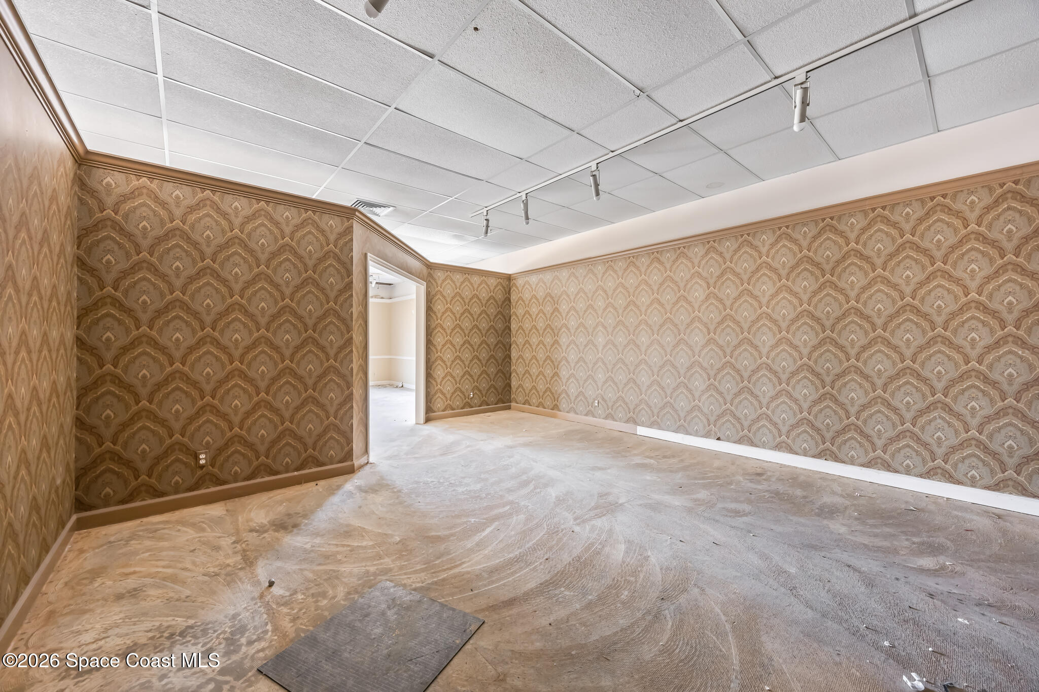 2705 N Harbor City Boulevard