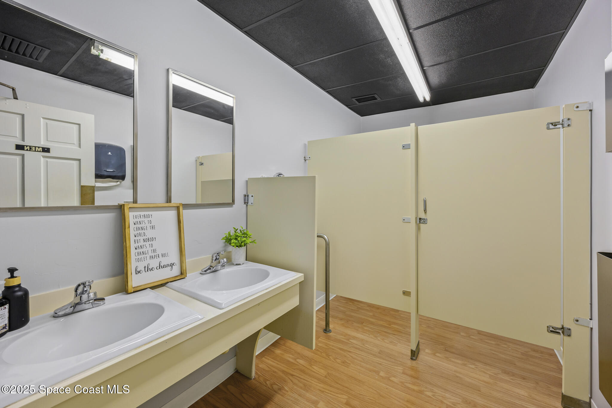 2705 N Harbor City Boulevard