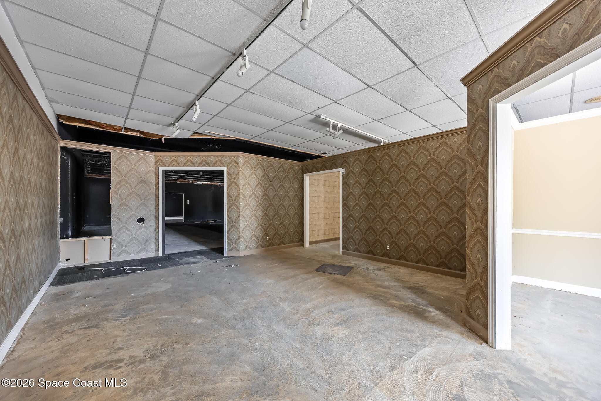 2705 N Harbor City Boulevard