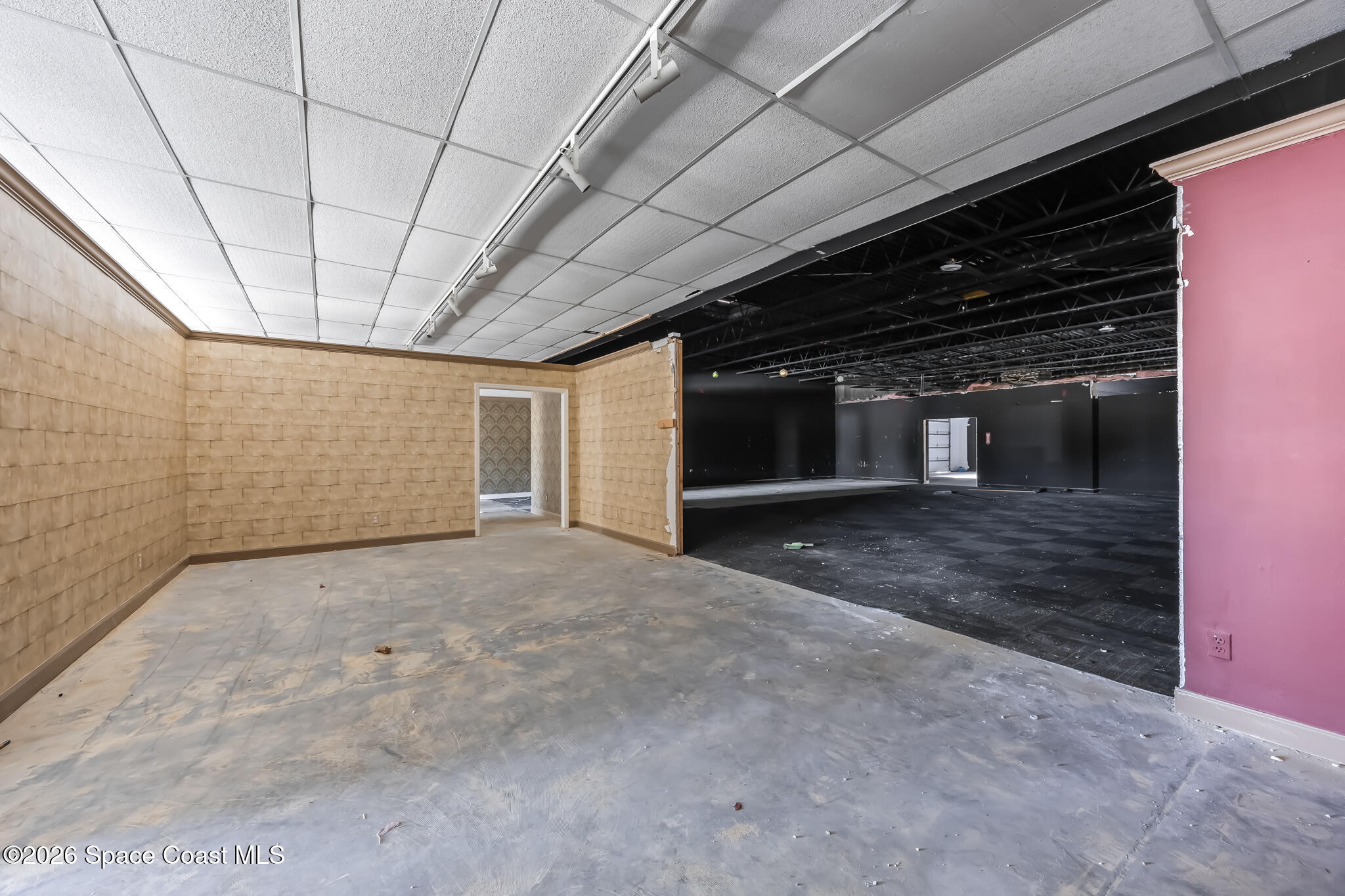 2705 N Harbor City Boulevard