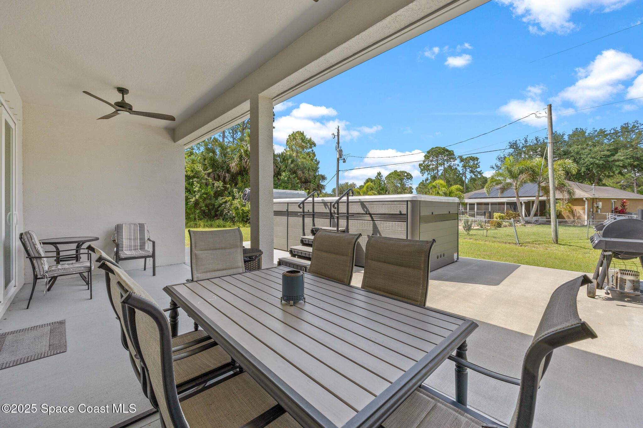 410 Flagler Road SE